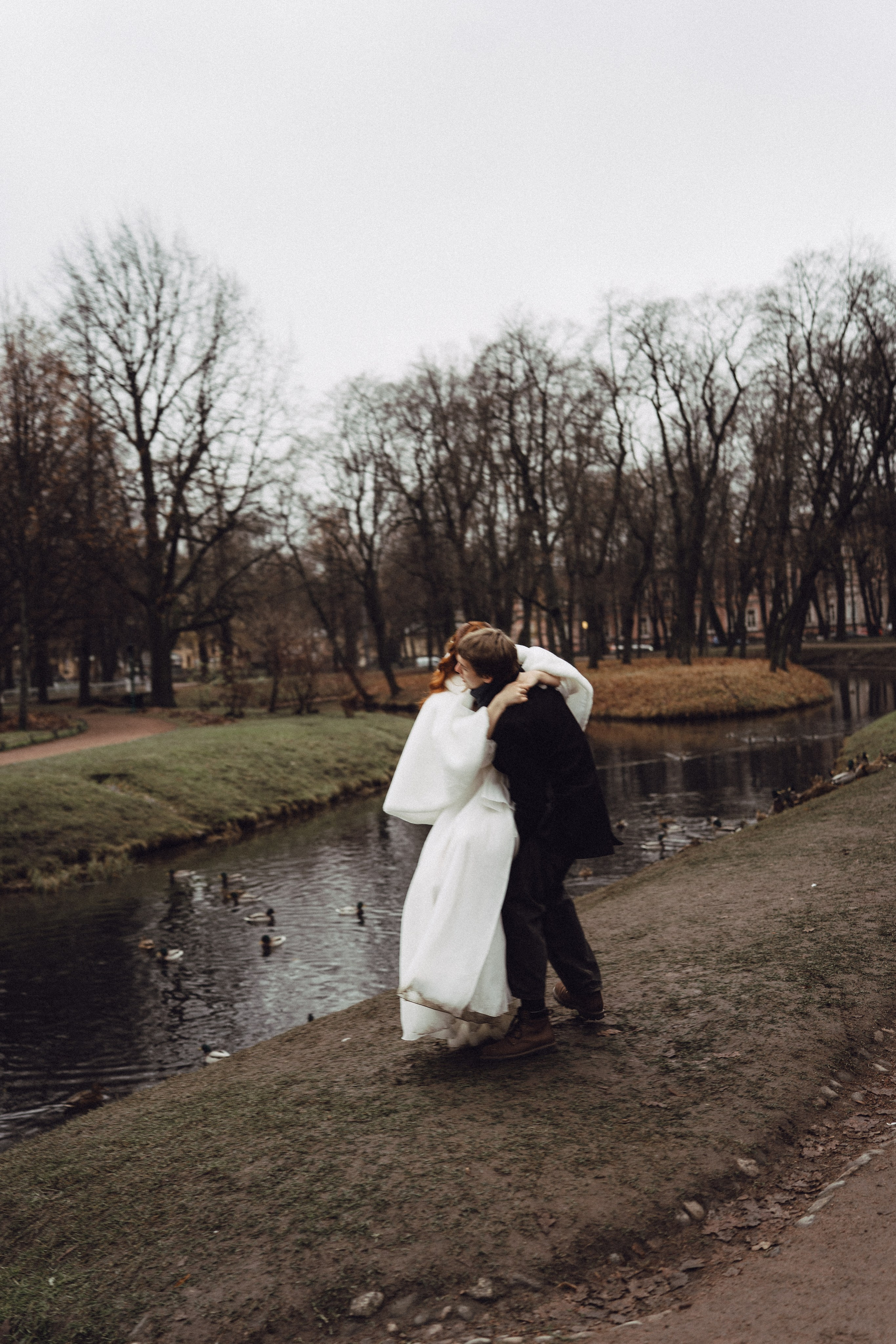 СВАДЕБНАЯ СЬЕМКА ВО ВТОРОМ ДВОРЦЕ С ГОСТЯМИ И ПРОГУЛКА В ТАВРИЧЕСКОМ САДУ. Профессиональный фотограф, Санкт-Петербург — Виктория Богомолова
