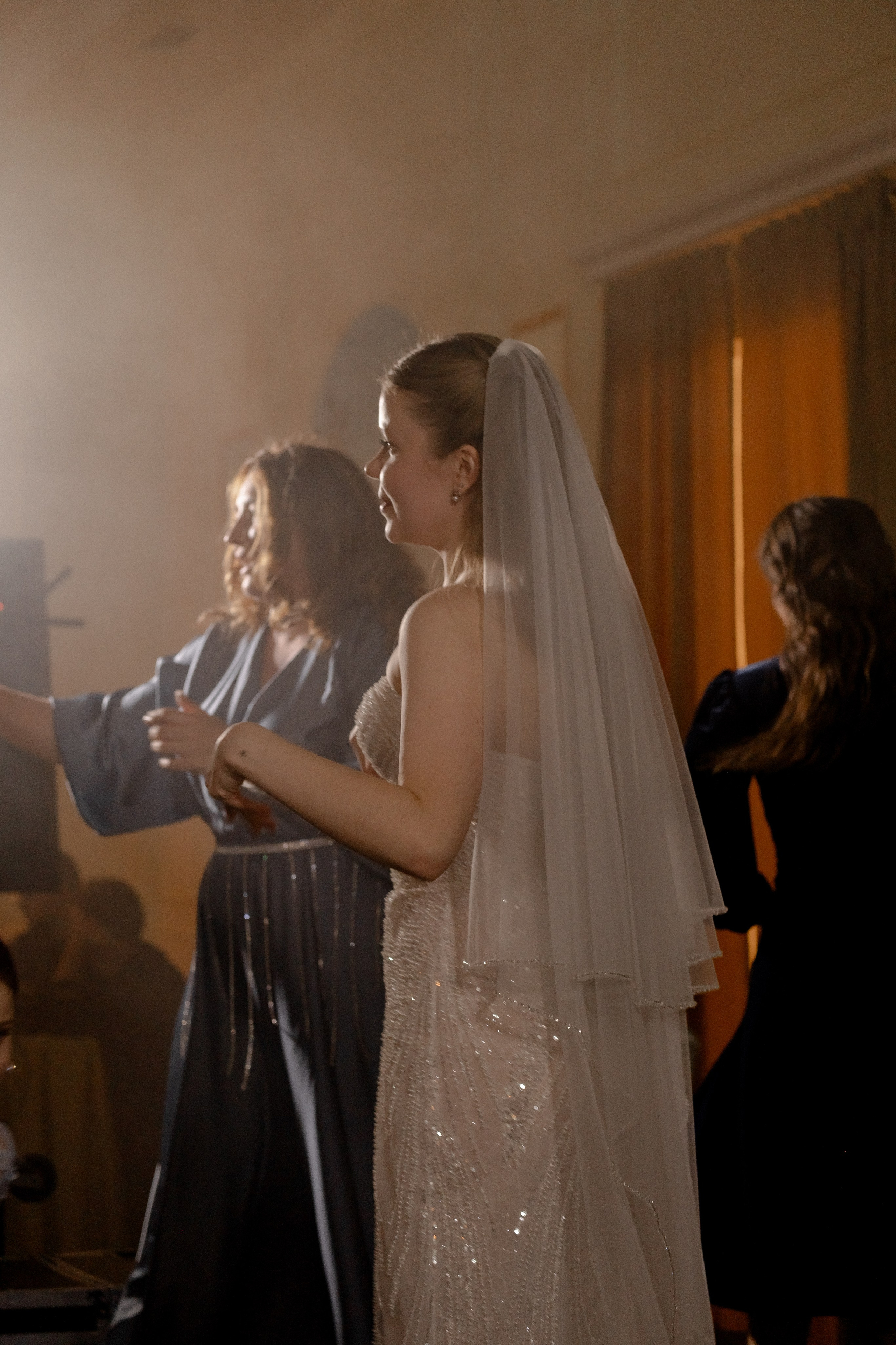 СВАДЕБНЫЙ БАНКЕТ (СНЯТО В СИБИРЕ В НИЖНЕВАРТОВСКЕ). Профессиональный фотограф, Санкт-Петербург — Виктория Богомолова