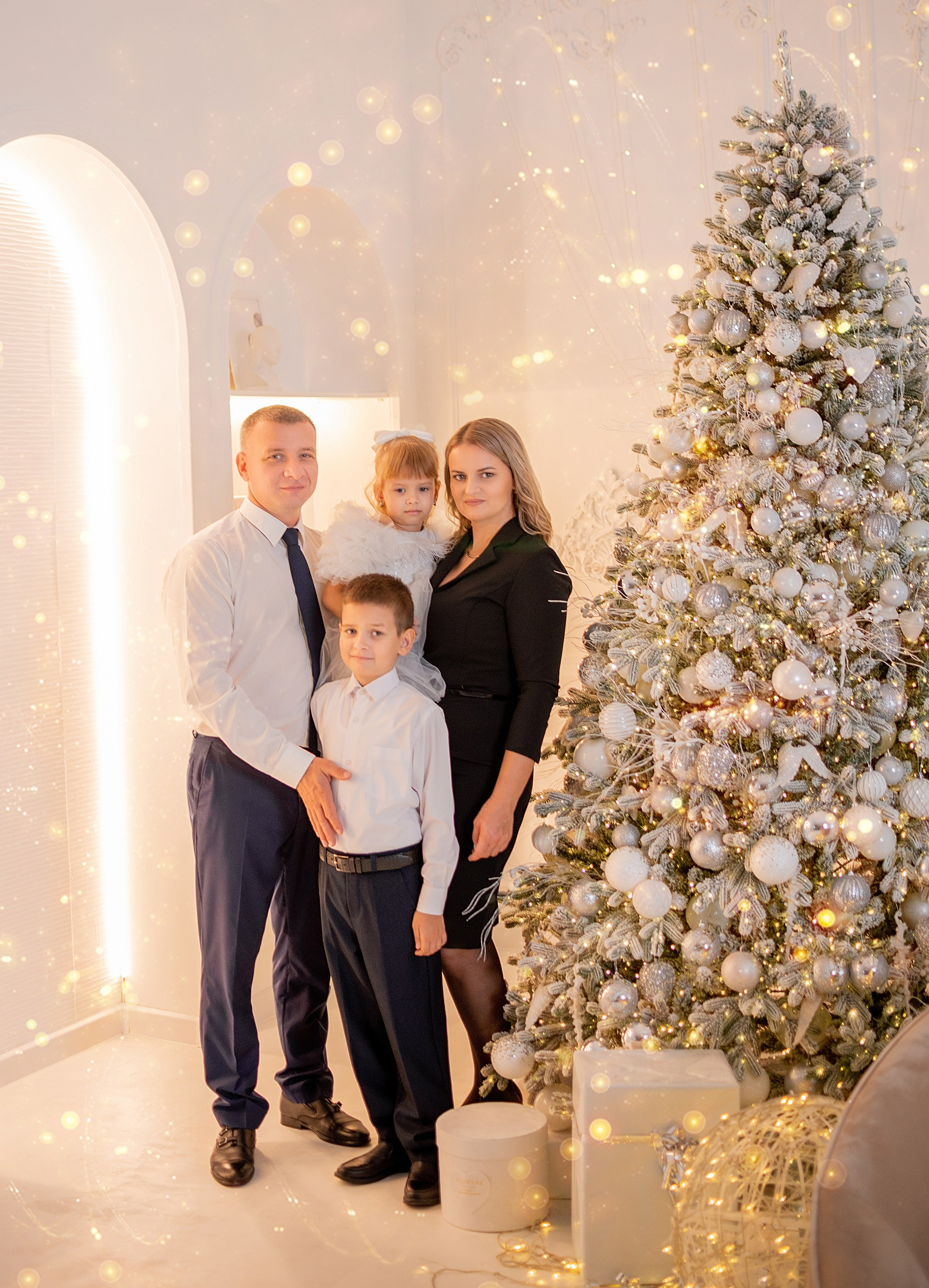 Новогодняя семейная фотосессия в Краснодаре 2023-2024. Фотограф новорожденных Краснодар Малышенко Надежда
