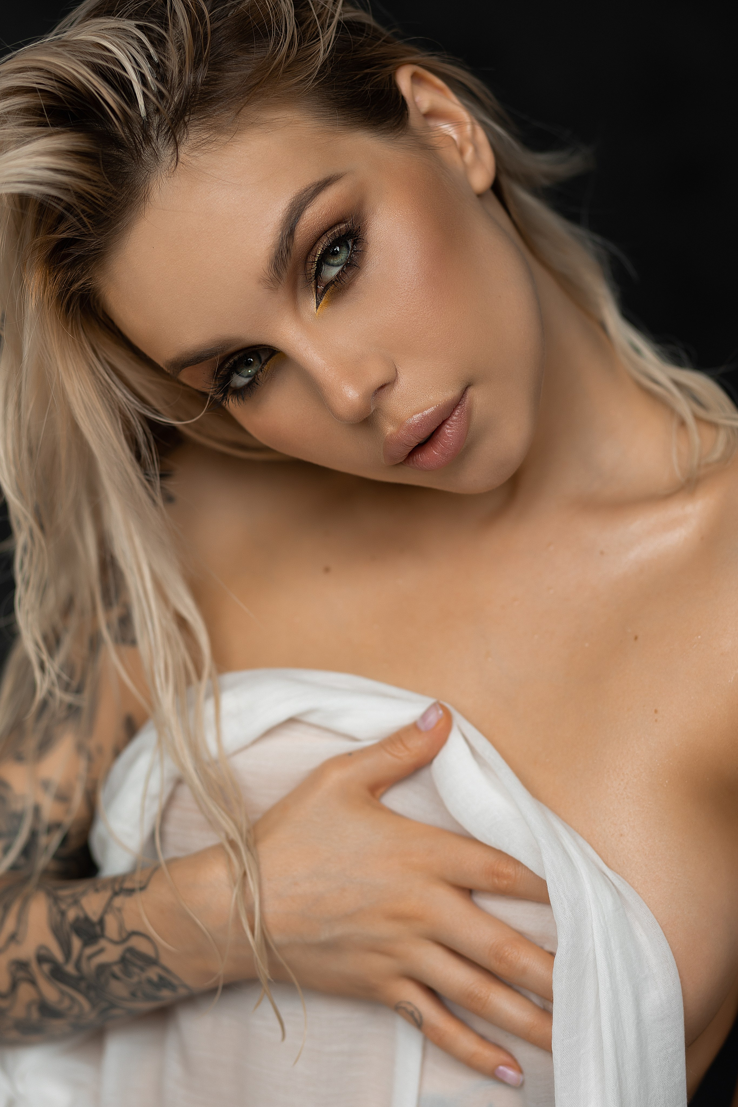 Олеся студия Нирвана. Женский фотограф в Екатеринбурге Марина Логинова