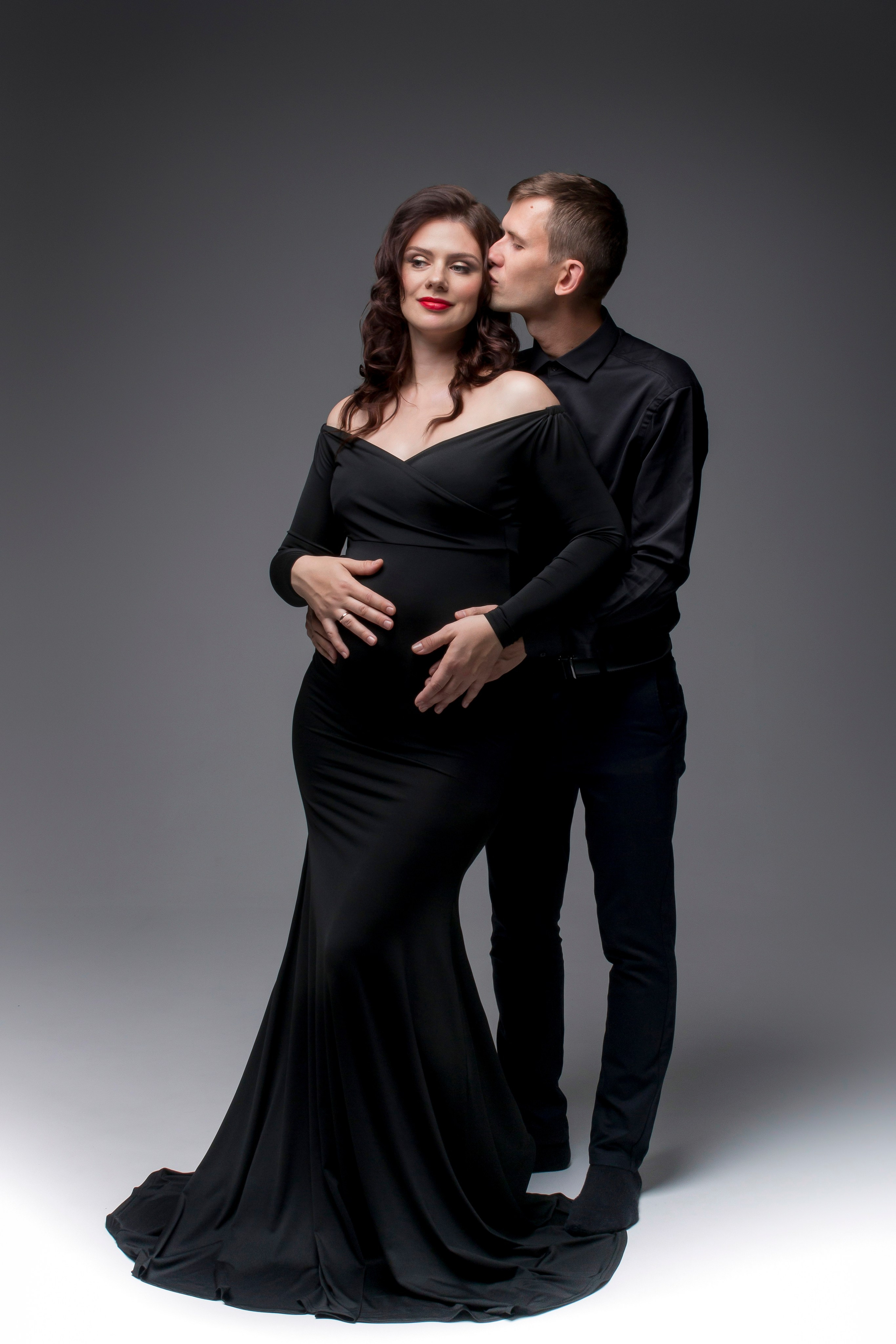 Фотосессии беременности в стиле минимализм в Кемерово. Елена Данилова фотограф беременности в Кемерово