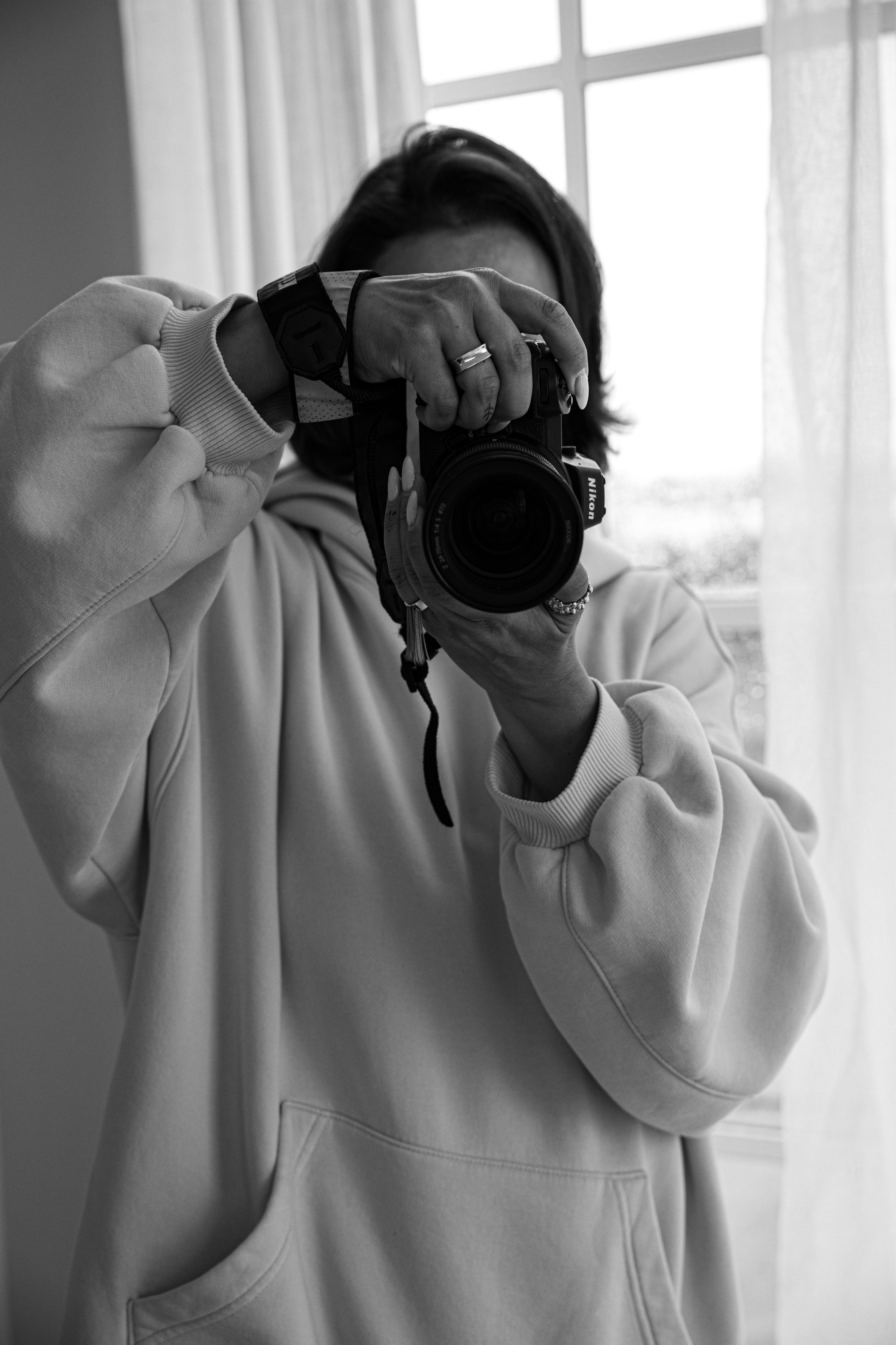 Бэкстейдж фотограф, photo BTS. Фотограф и видеограф в Санкт-Петербурге Динара Гольдина