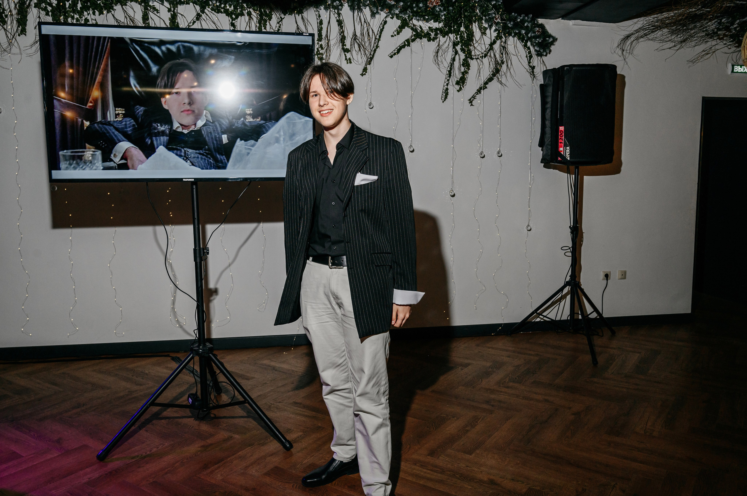 Выпускной Школа № 7. Фотограф Владивосток. Игорь Кирсанов