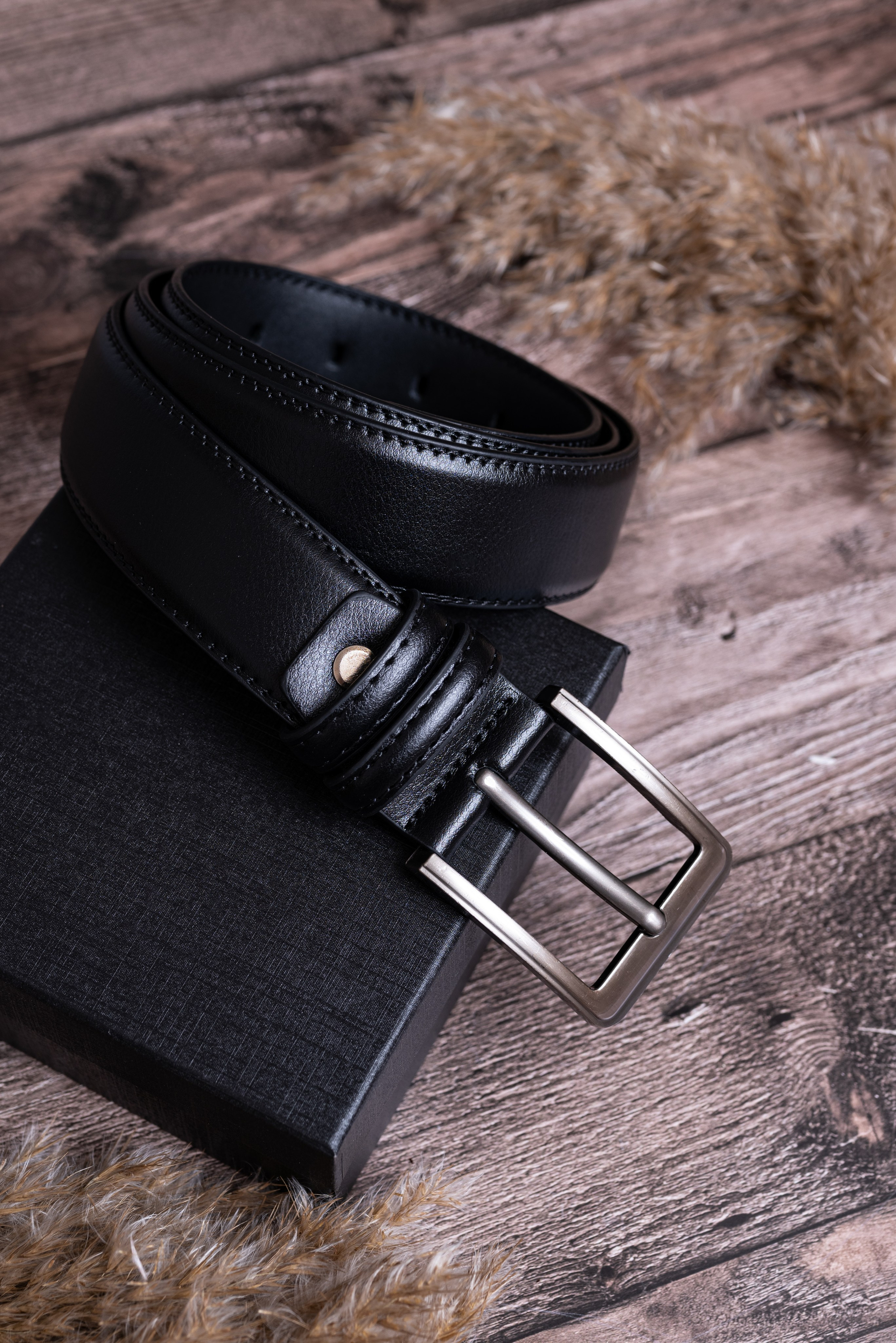 Ремень. Предметный фотограф, фото для маркетплейсов Пятигорск, КМВ