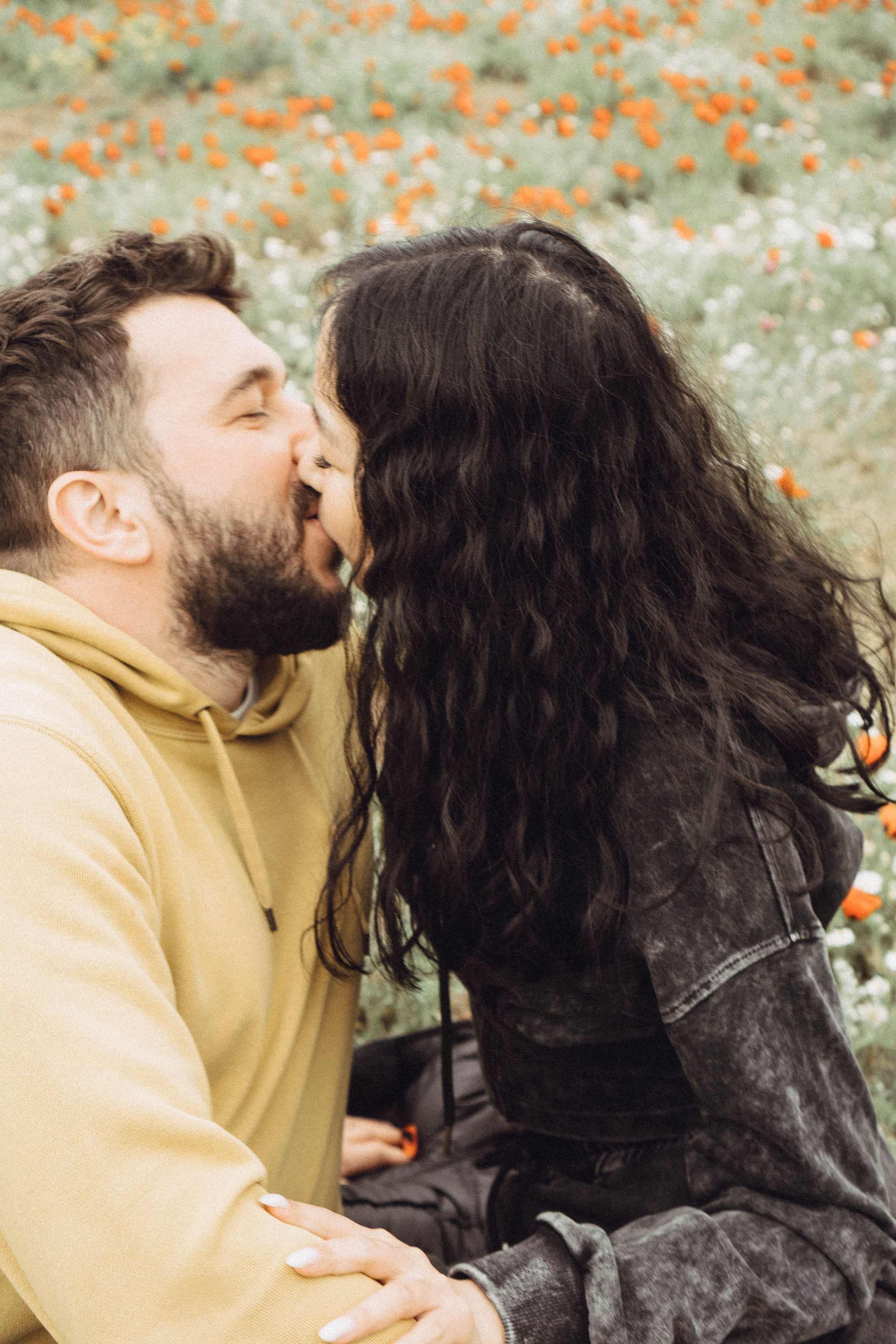 Любовь в маковом поле. Профессиональный фотограф, Санкт-Петербург — Виктория Богомолова