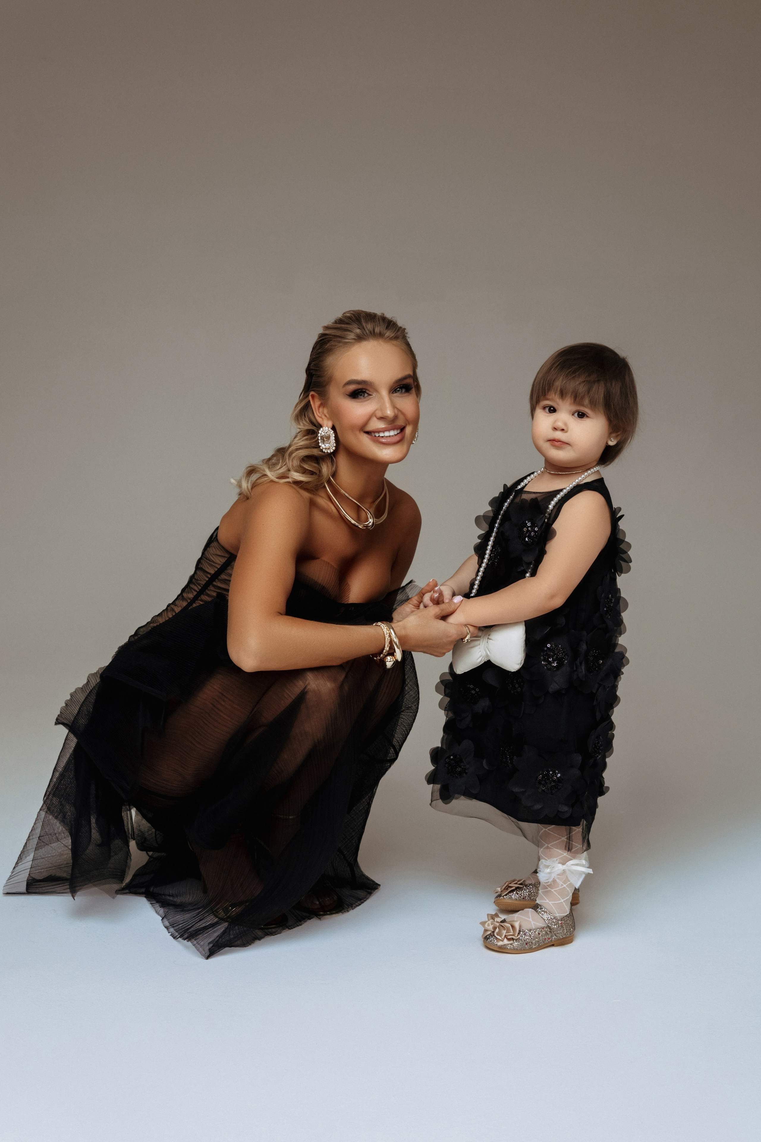 Лена и Анечка. NatalieDmi — фотосессия беременности, семейный фотограф, портрет