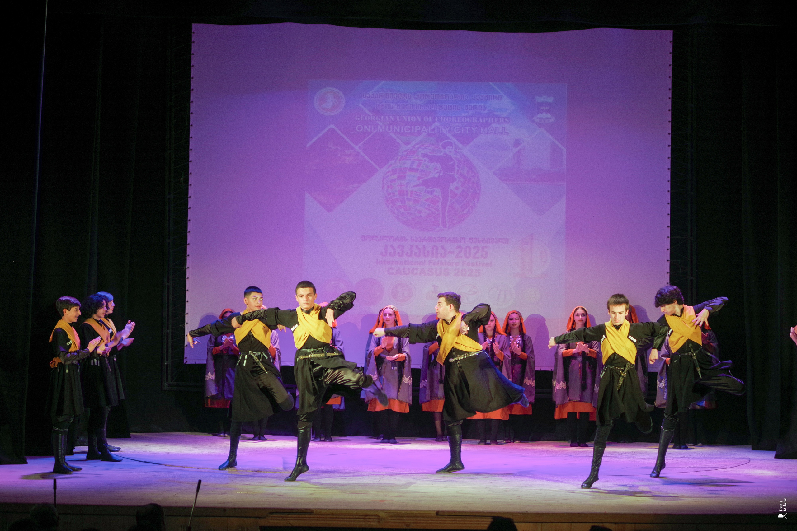 Танцы в прекрасном Они. Портретный фотограф Денис Милютин