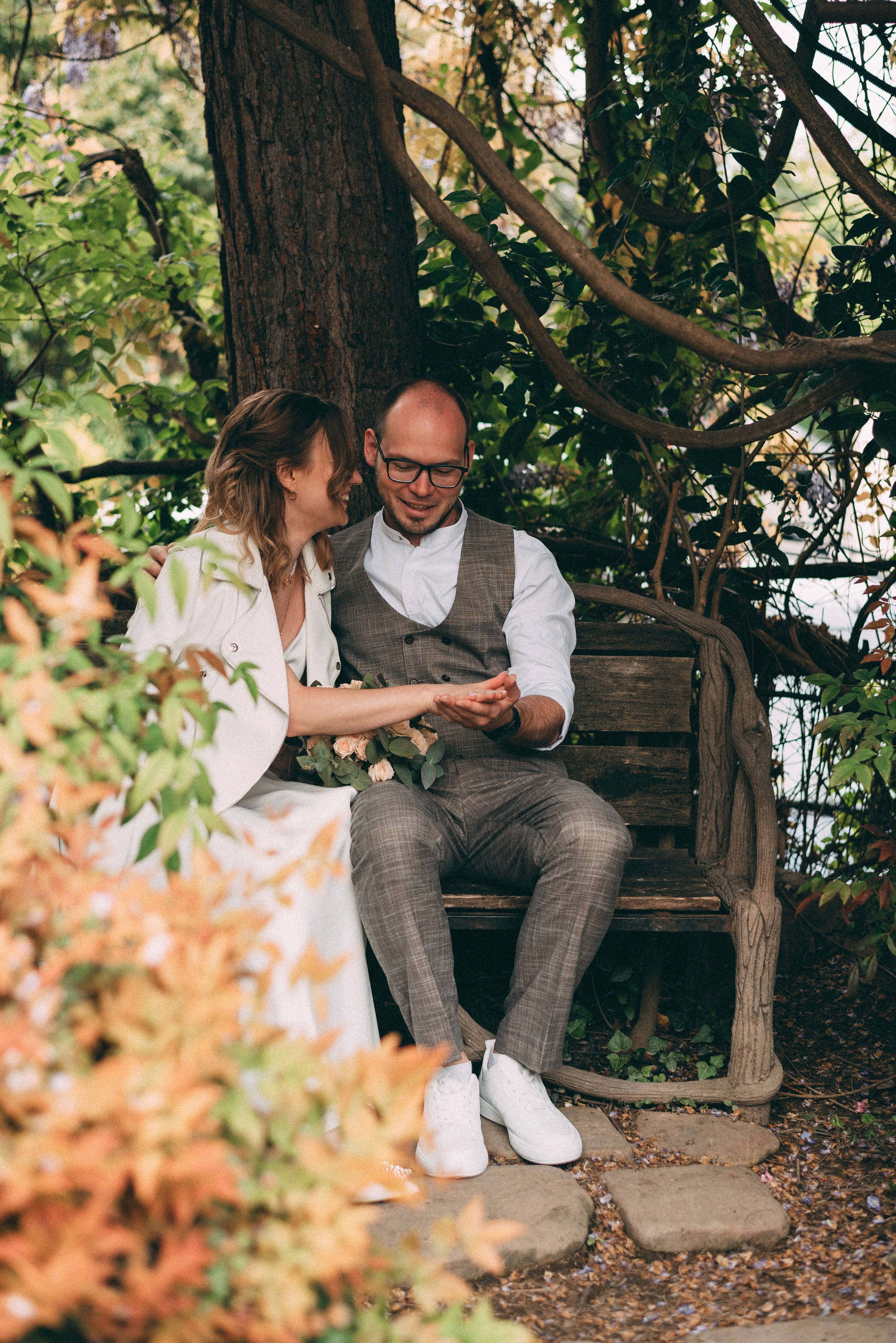 Фотосессия свадьбы или lovstory в центре Сочи, Зимний театр. Фотограф в Сочи — Маргарита Поганова