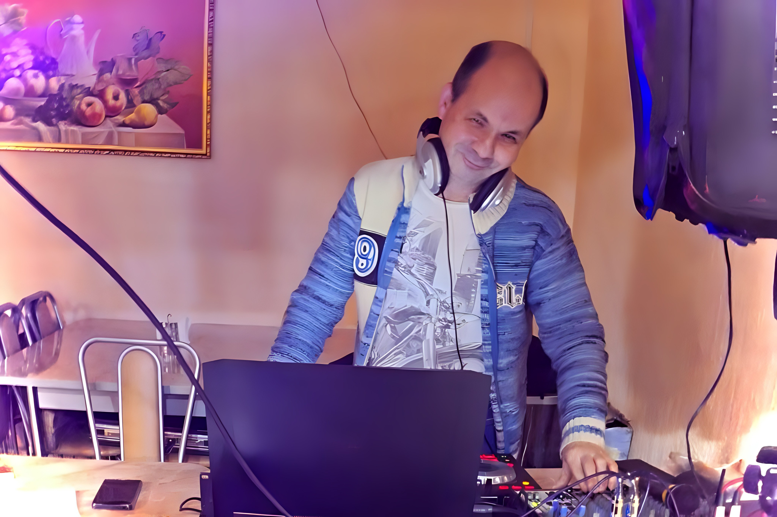 Звукооператор Алексей Михалко. Ведущий, Тамада, DJ, фото в Перми. Хорошее настроение