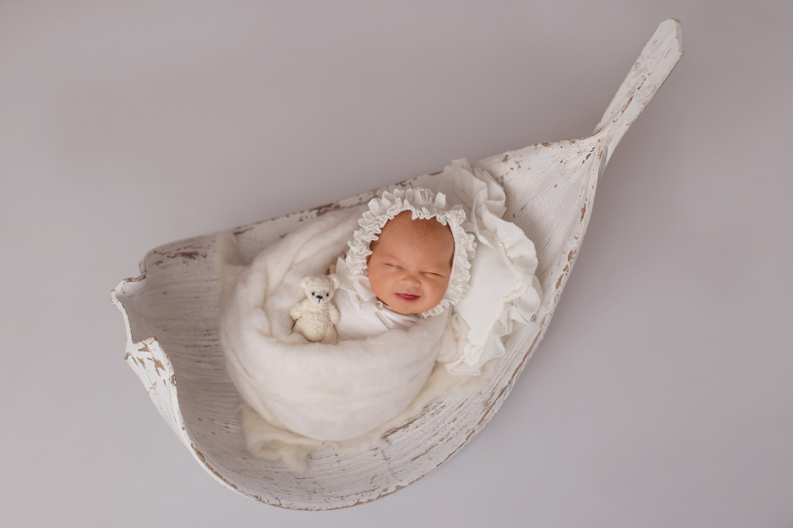 Новорождённые. Оля Март. Фотограф новорождённых город Лида. Фотограф на годик в Лиде