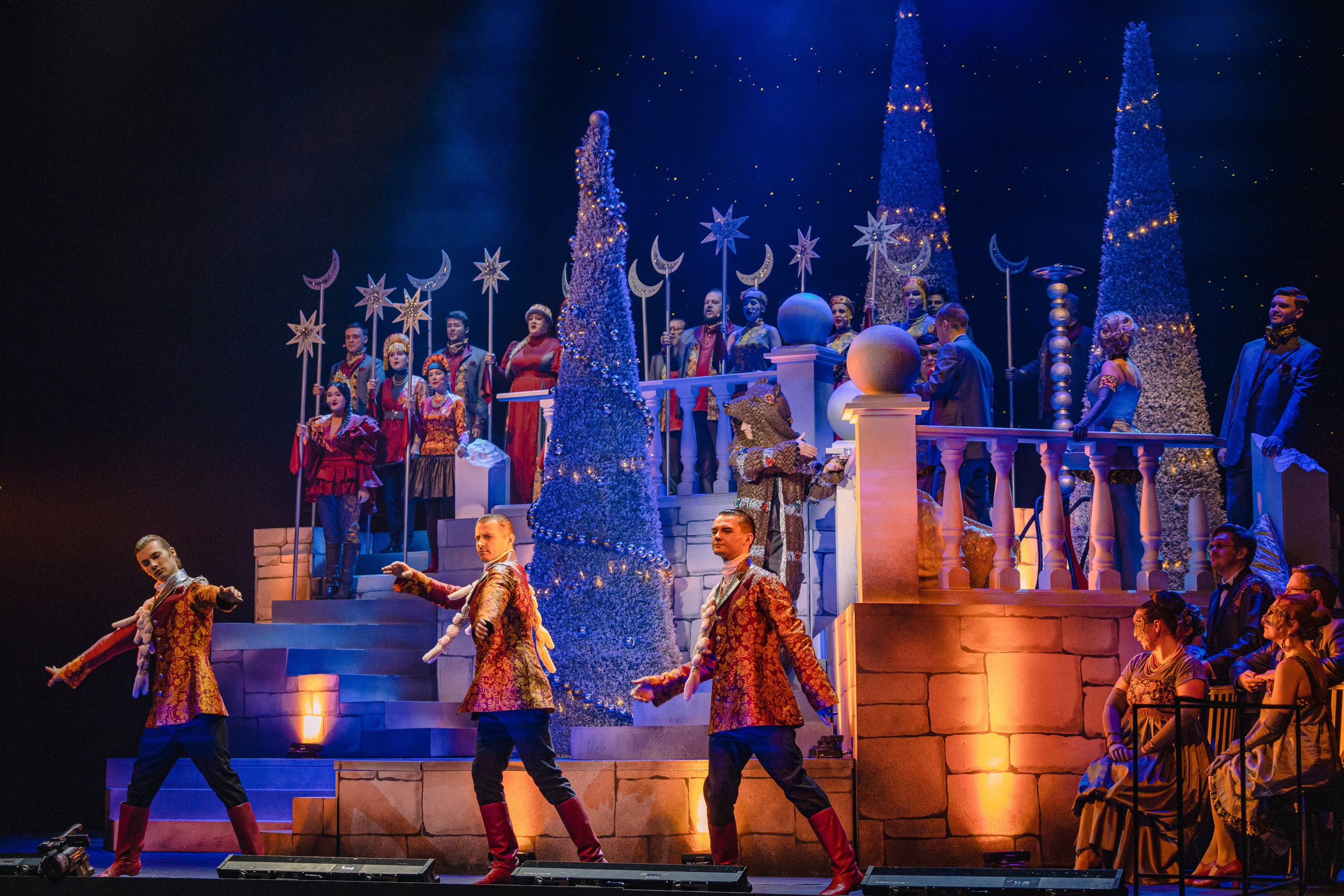 Летучая Мышь, _Чехов Центр. Фотограф. г. Южно-Сахалинск. Олег Толстов