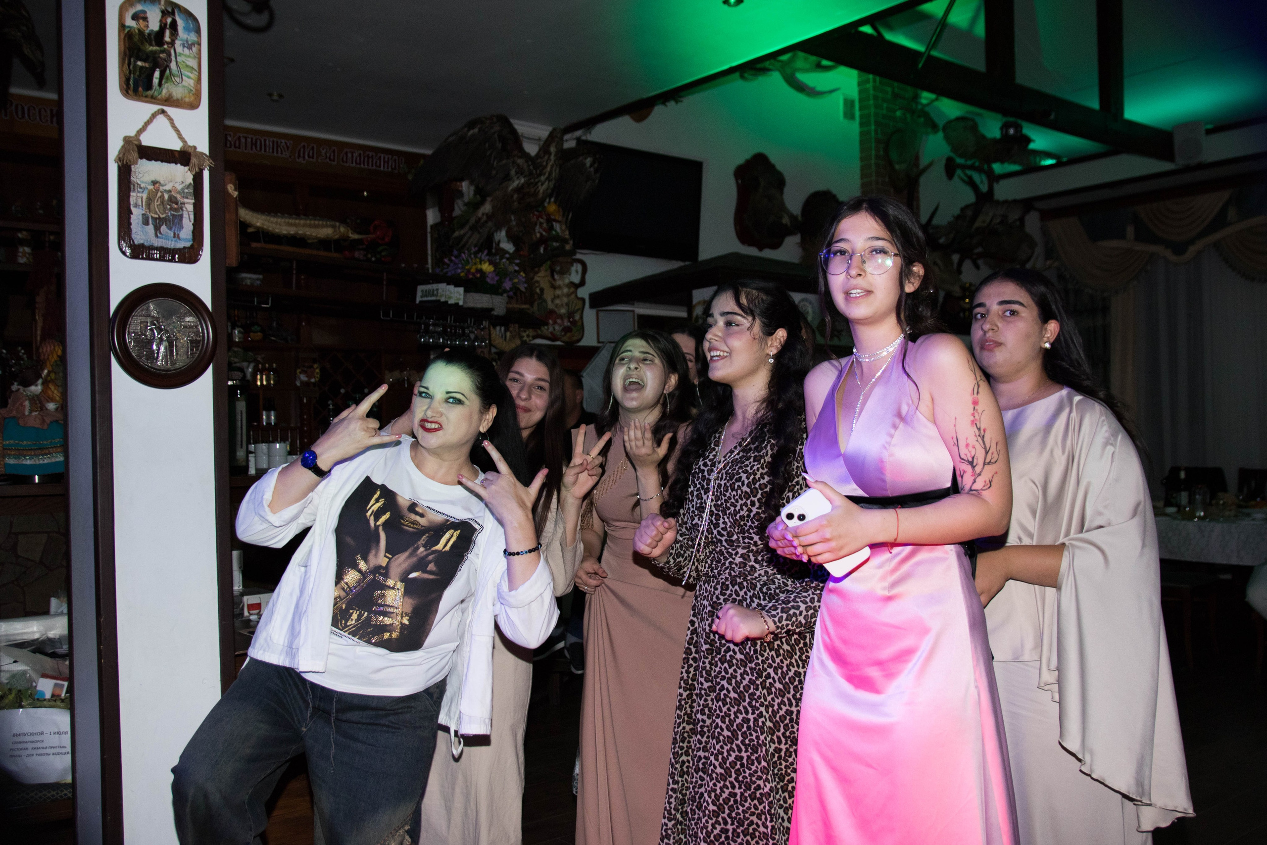 Выпускные. Организатор праздников. Ведущая Марина Гребенникова