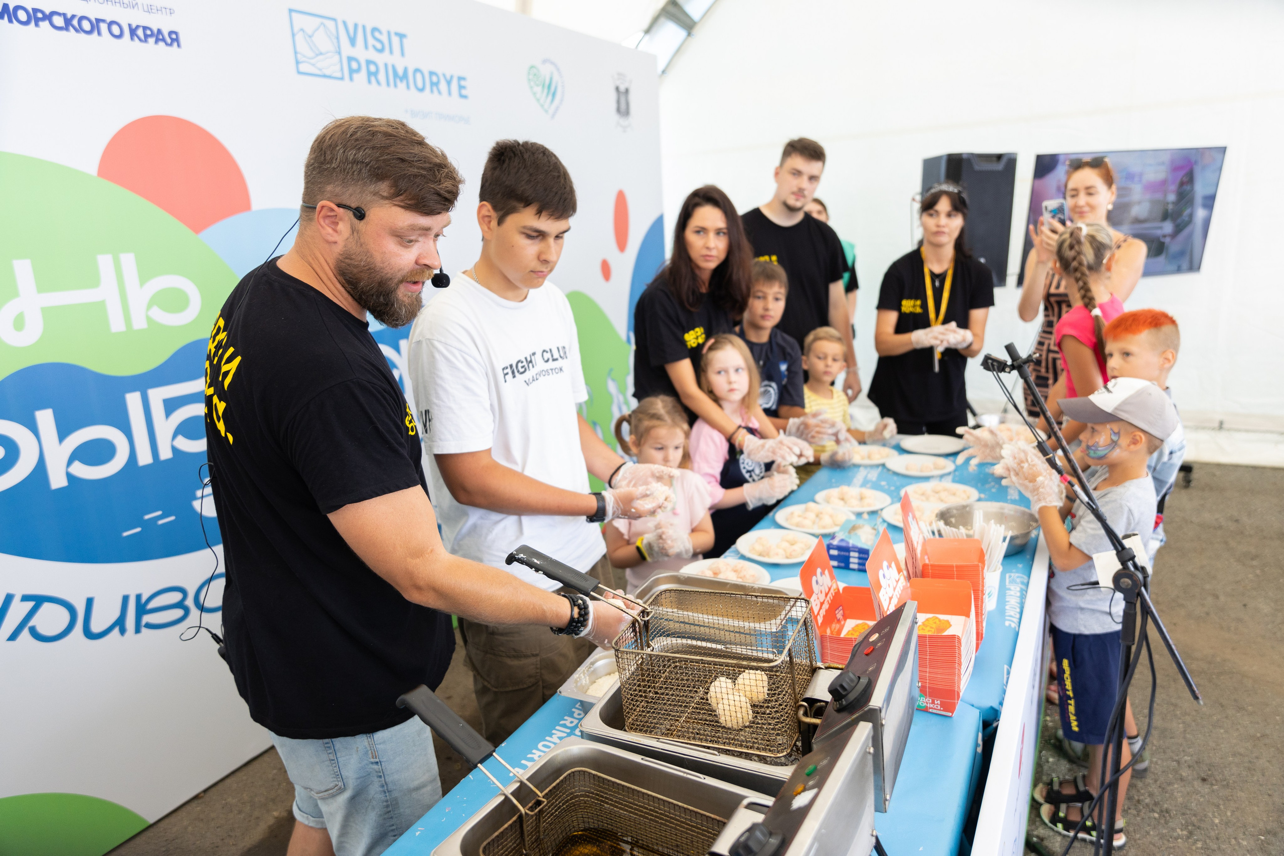 День рыбака. Владивосток 2025. Олег Катакинов| Репортажный фотограф в городе у моря (Владивосток)