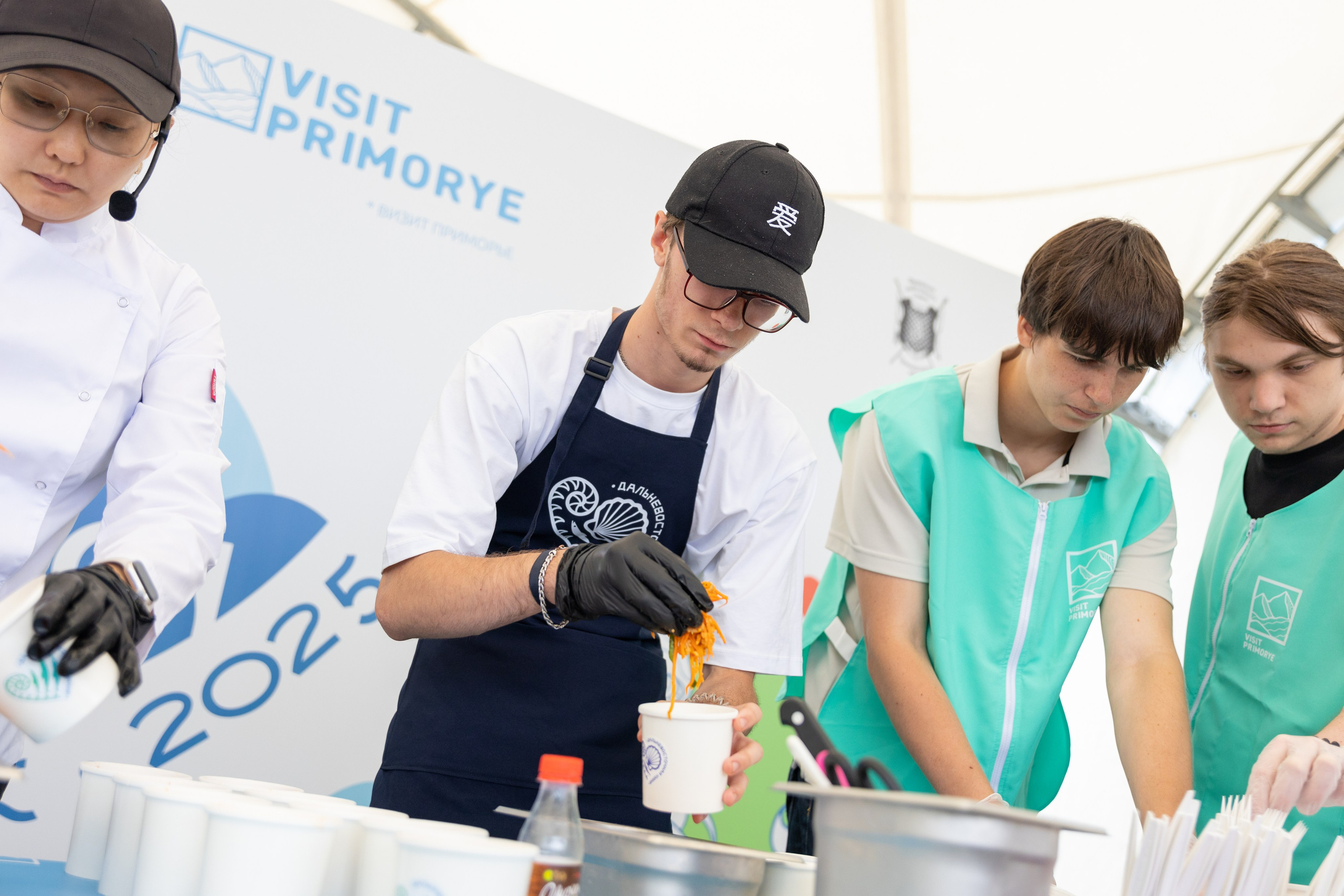 День рыбака. Владивосток 2025. Олег Катакинов| Репортажный фотограф в городе у моря (Владивосток)