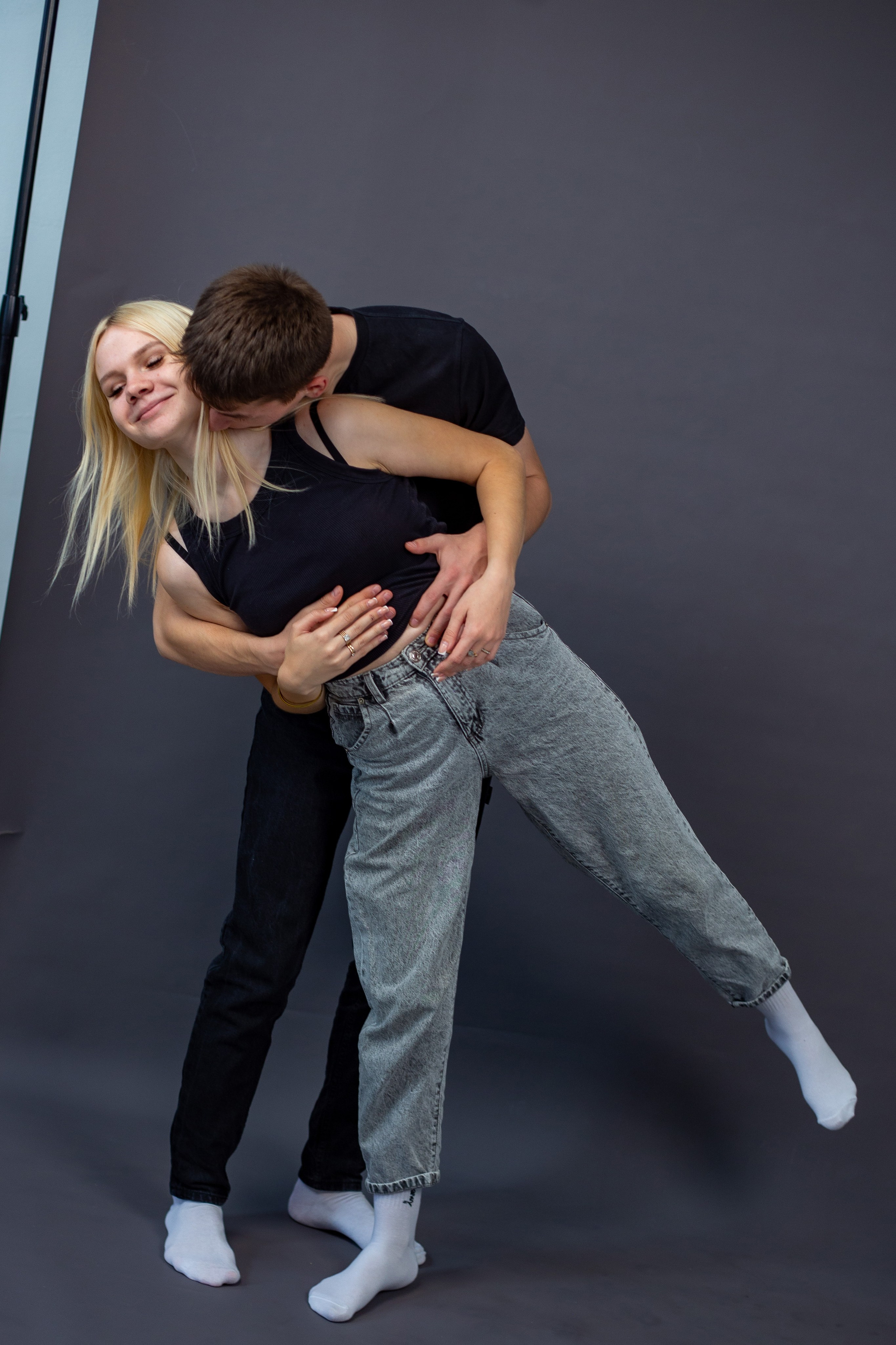 Love story. Фотограф Краснодара, фотограф в парке Галецкого.репортажный фотограф. детский фотограф, свадебный фотограф. профессиональный фотограф