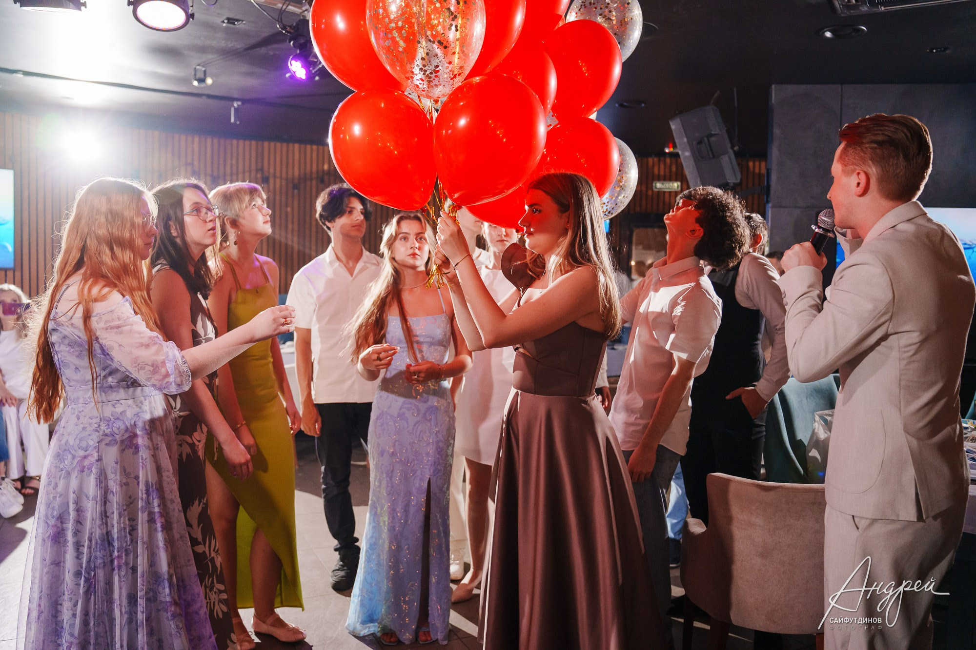 Выпускной 9а Азъбукаведи. Свадебный и семейный фотограф в Ростове-на-Дону. Андрей Сайфутдинов