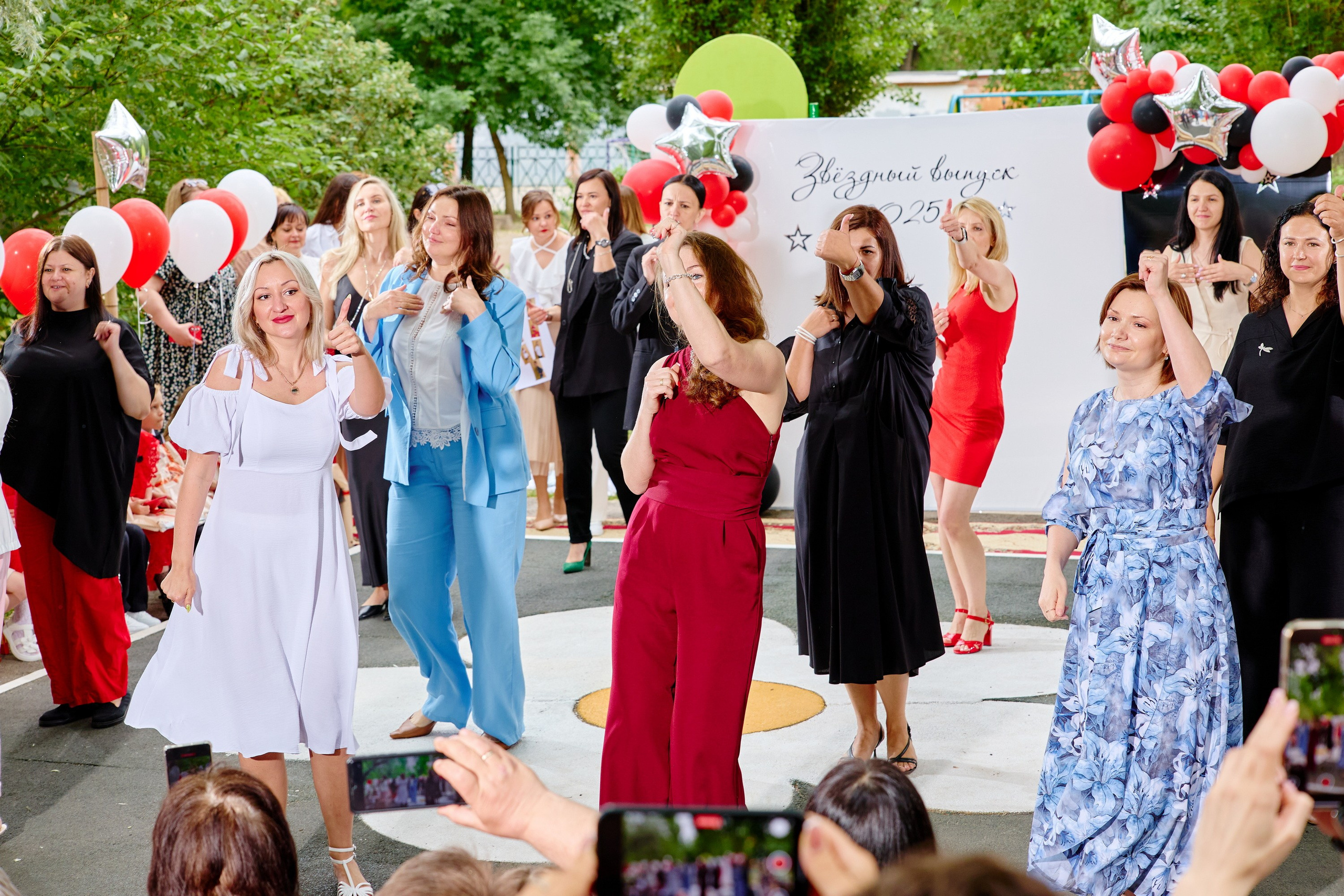 Выпускной 45 сад. Фотограф Выпускные альбомы Таганрог Сергей Коробченко