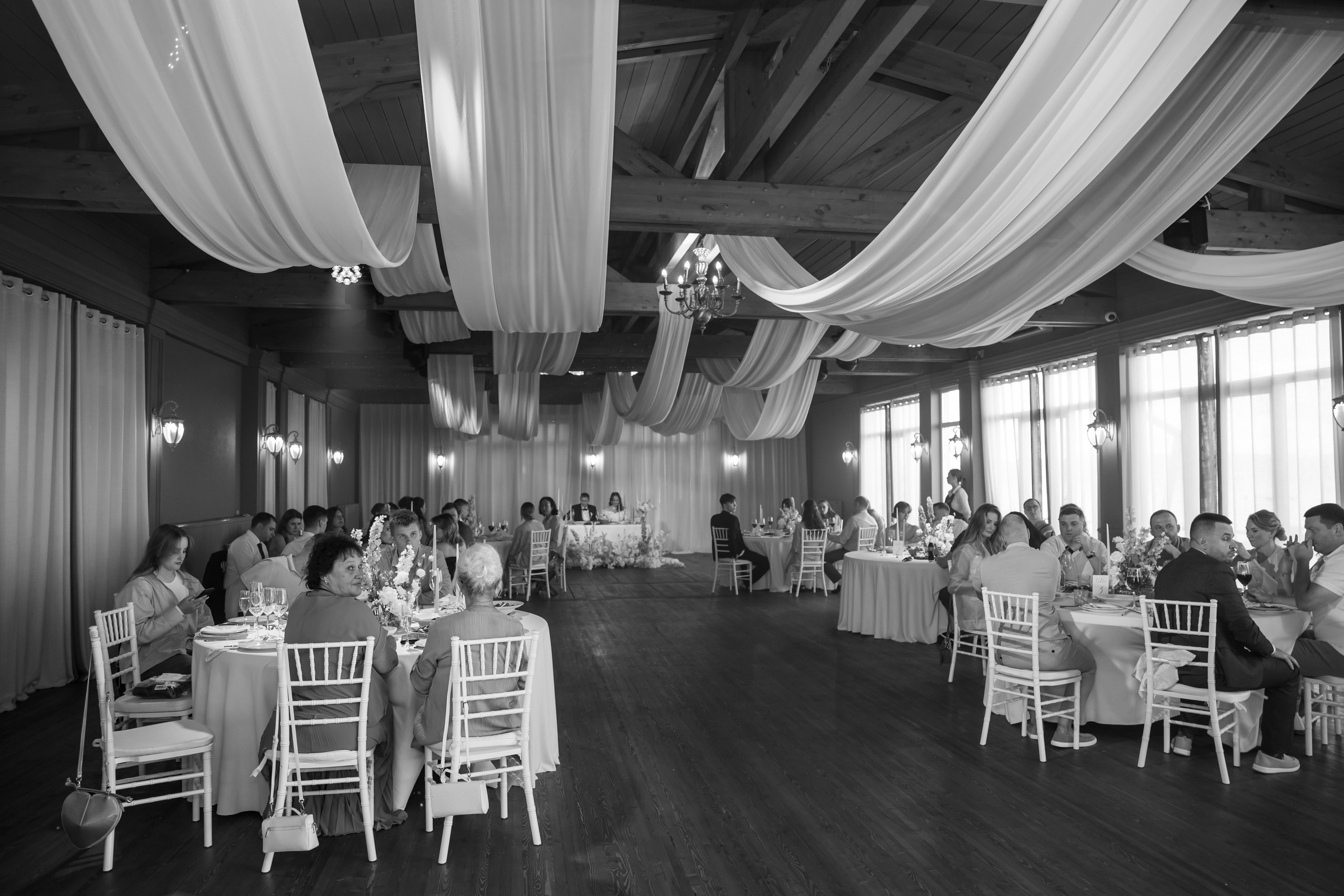 Свадебная фотосессия в отеле Сенешаль. Свадебный и репортажный фотограф (Москва, Королев и другие)