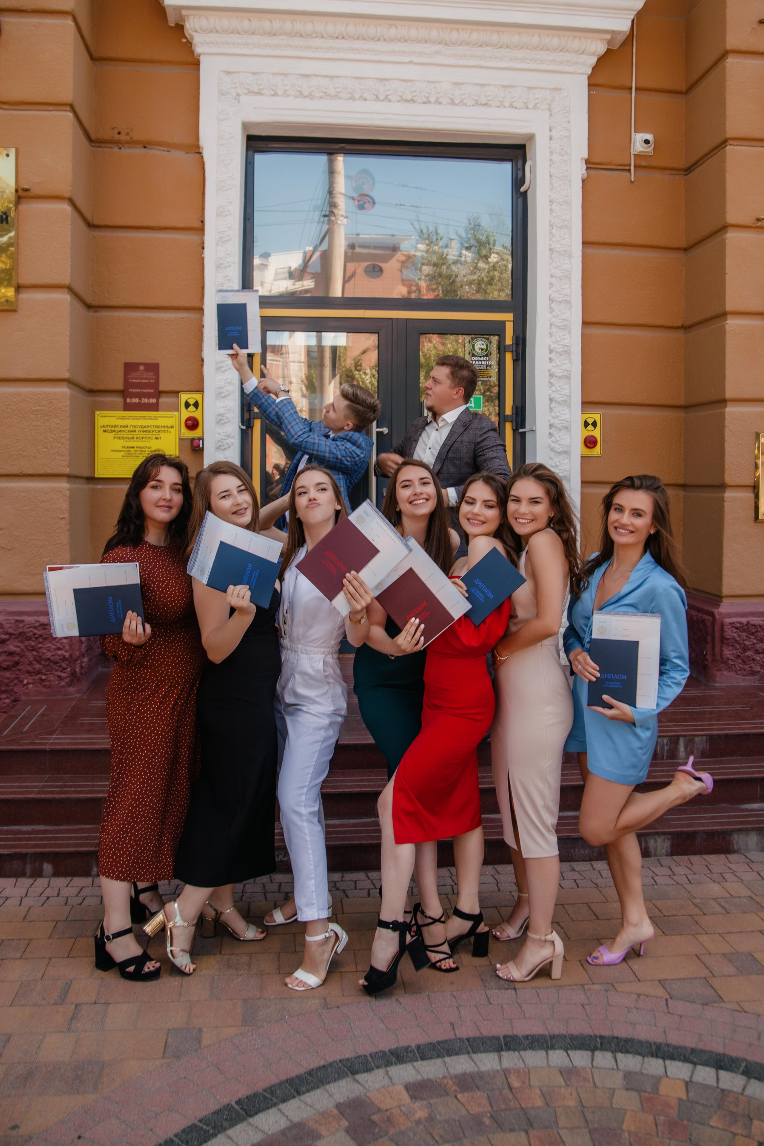 Групповой портрет. Свадебный и репортажный фотограф в Барнауле Евгений Самосюк