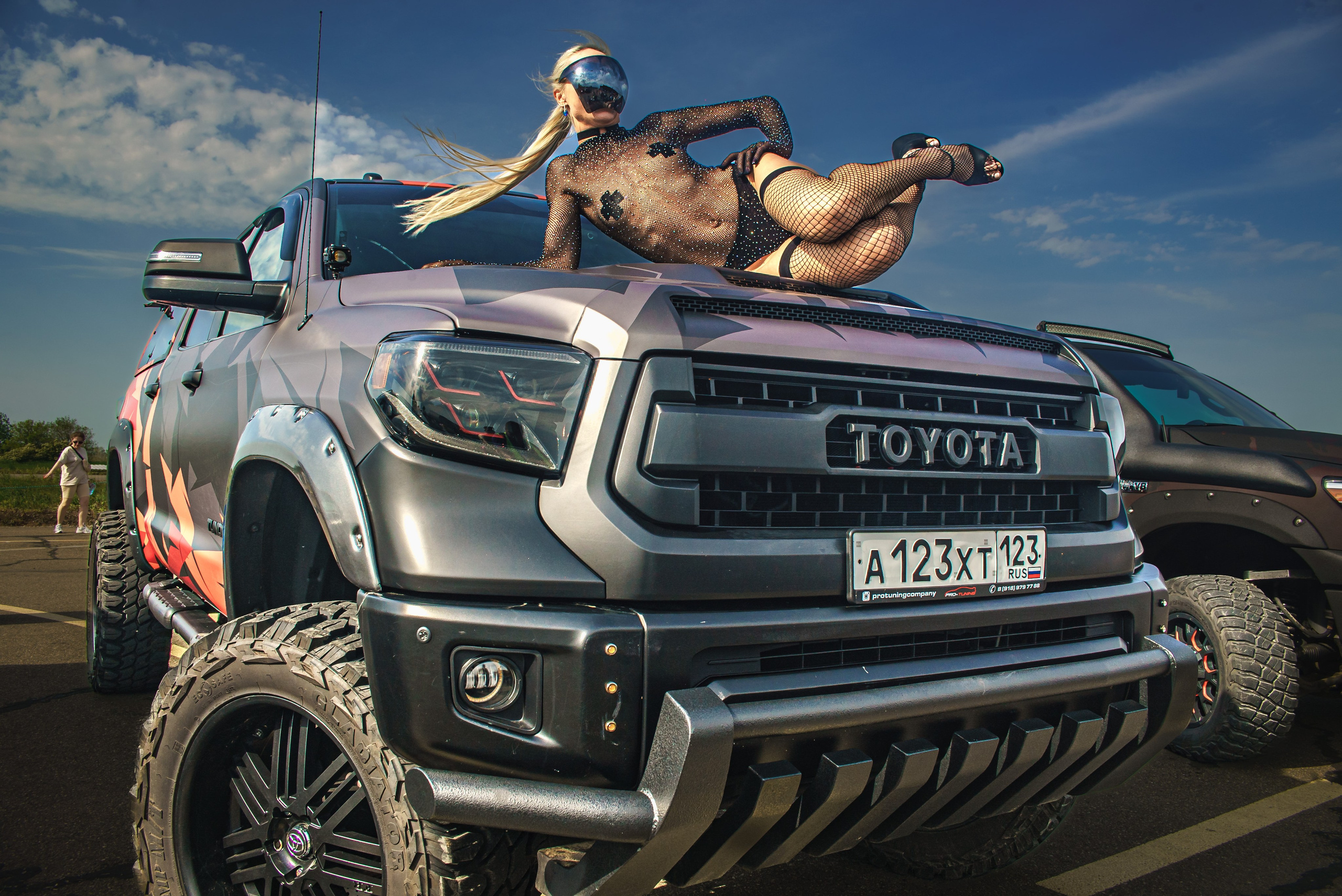 Автомобили