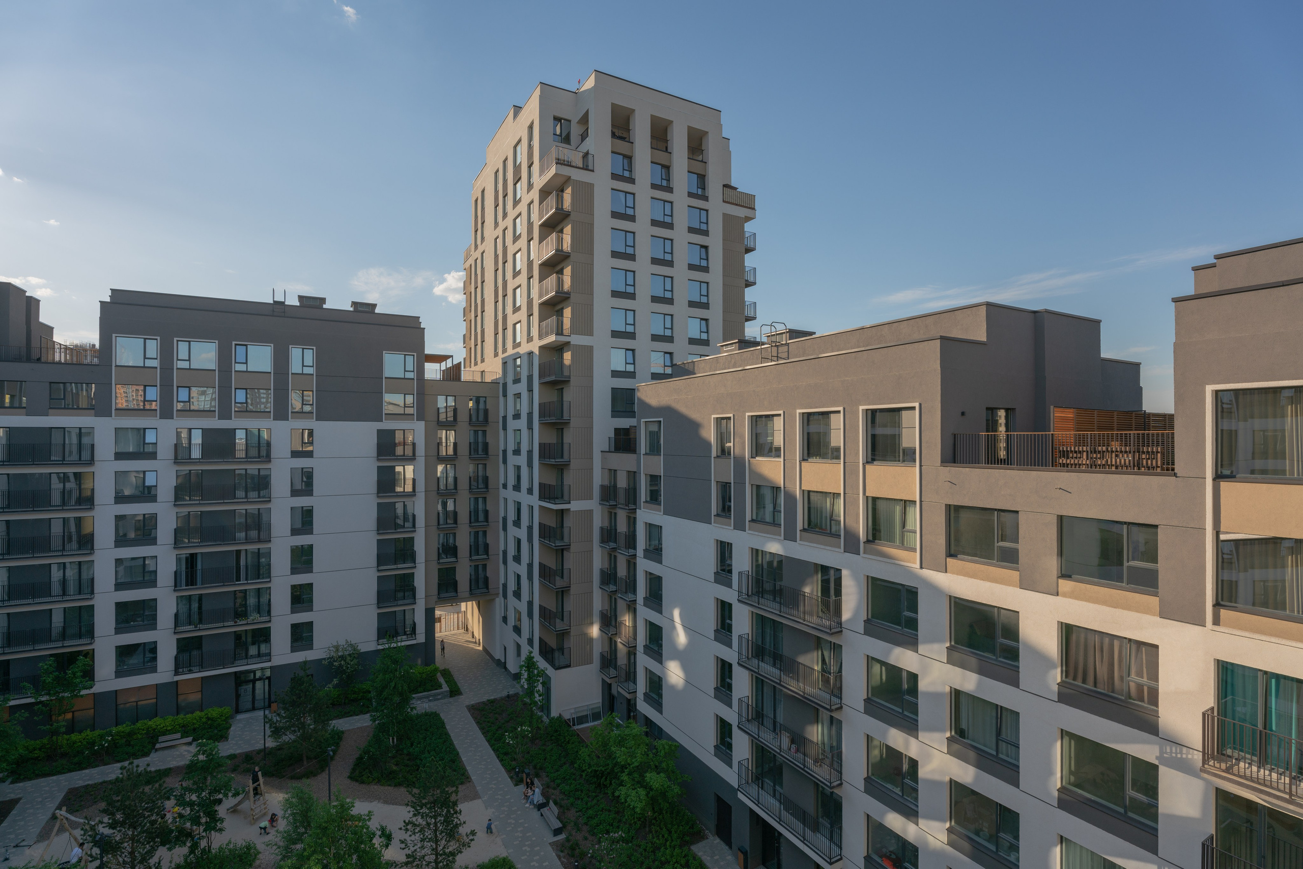 На Академическом | Брусника. Архитектурный фотограф Кирилл Цыбенко. Работаю в Москве, по всей России и Миру