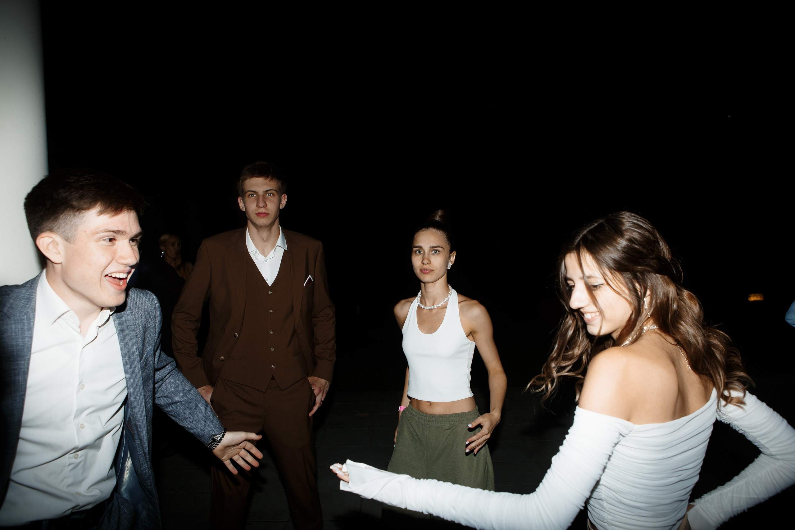 Выпускной Гимназия 12 2024 OpenHouse. Свадебный и портретный Фотограф в Липецке Дмитрий Котюков