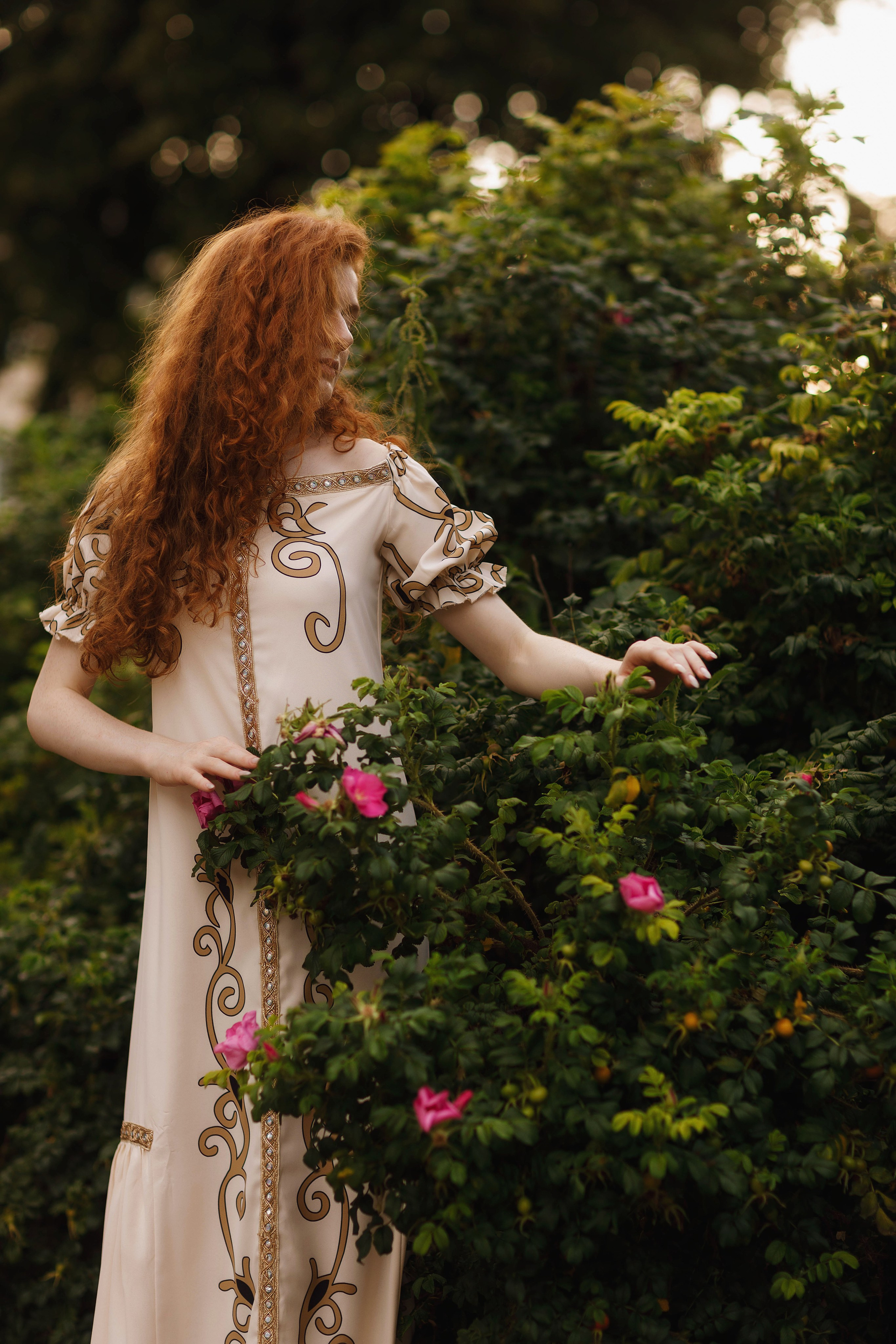 Фотосессия на заливе с Татой в платье от Ирины Павловой. Портретный и репортажный фотограф в Чебоксарах Андриян Чаркин