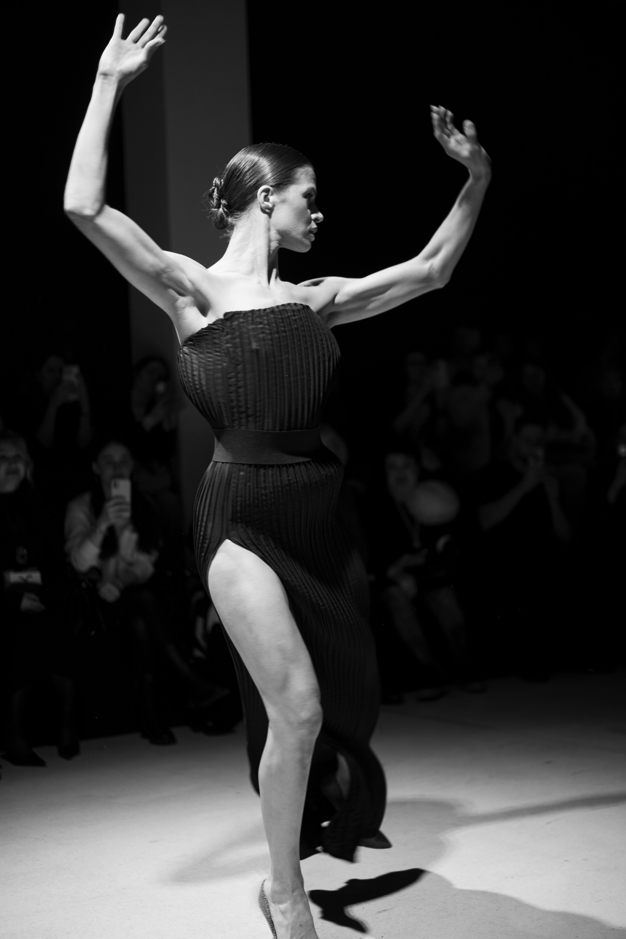 Fashion Week 2025. Свадебный фотограф в Москве Кристина Чехова