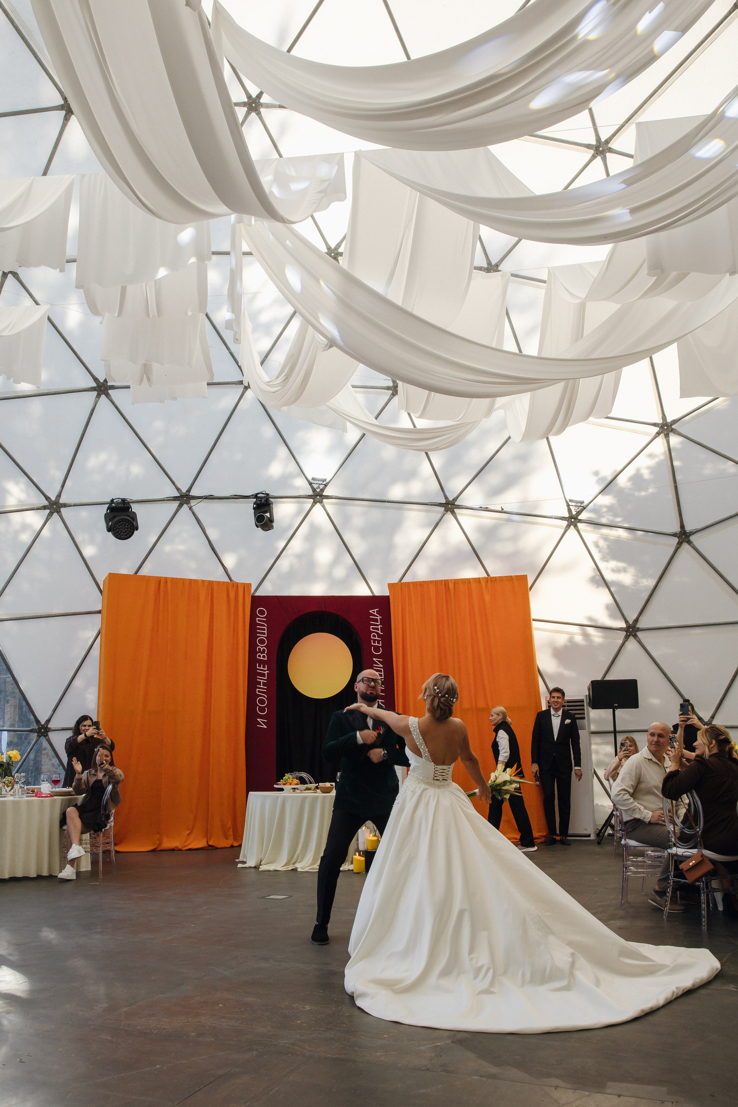 Константин и Ксения. Свадебные фотографы в г. Сургут Маркова Наталья и Замахина Елена