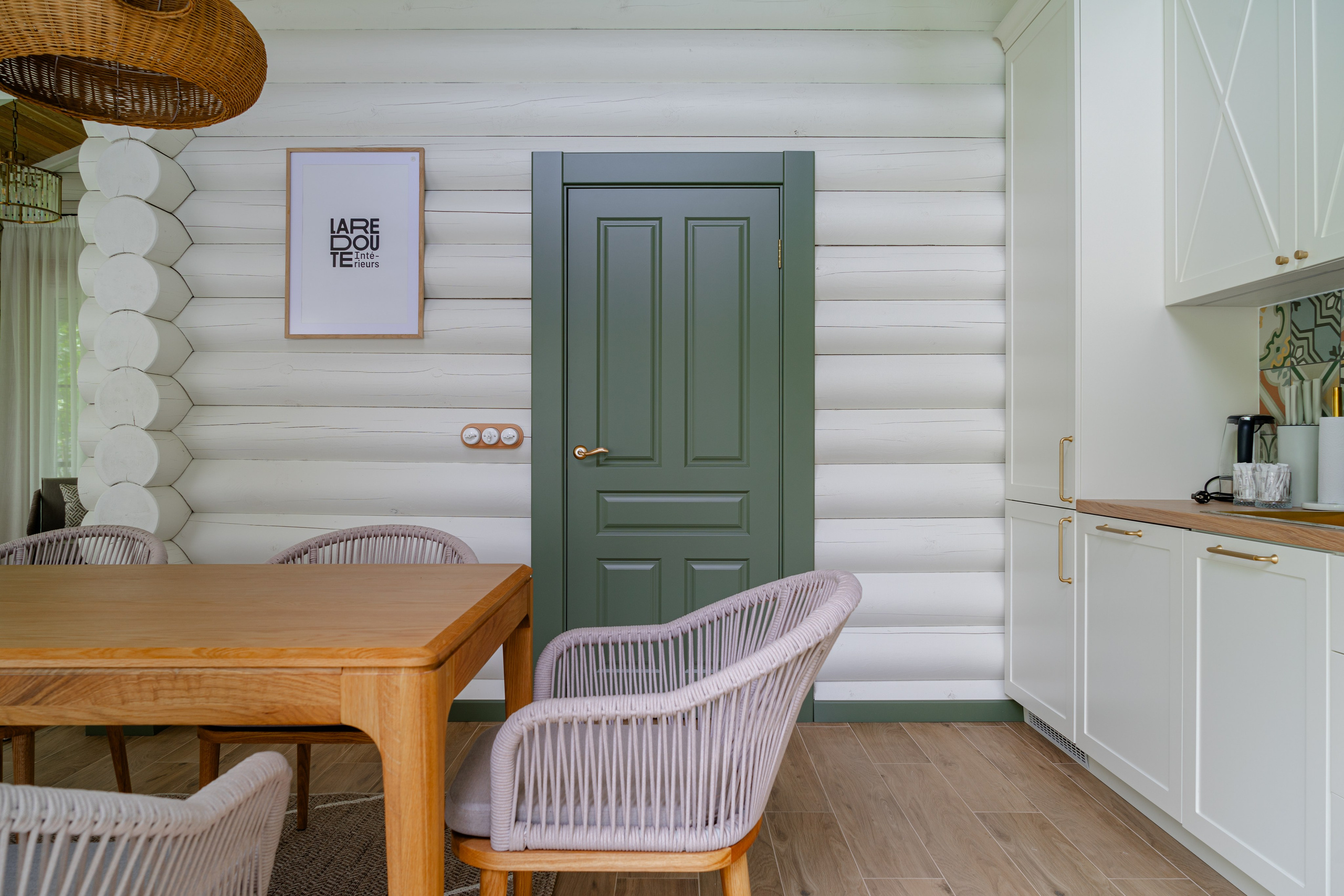 Бридж виллы. Декорактив Москва