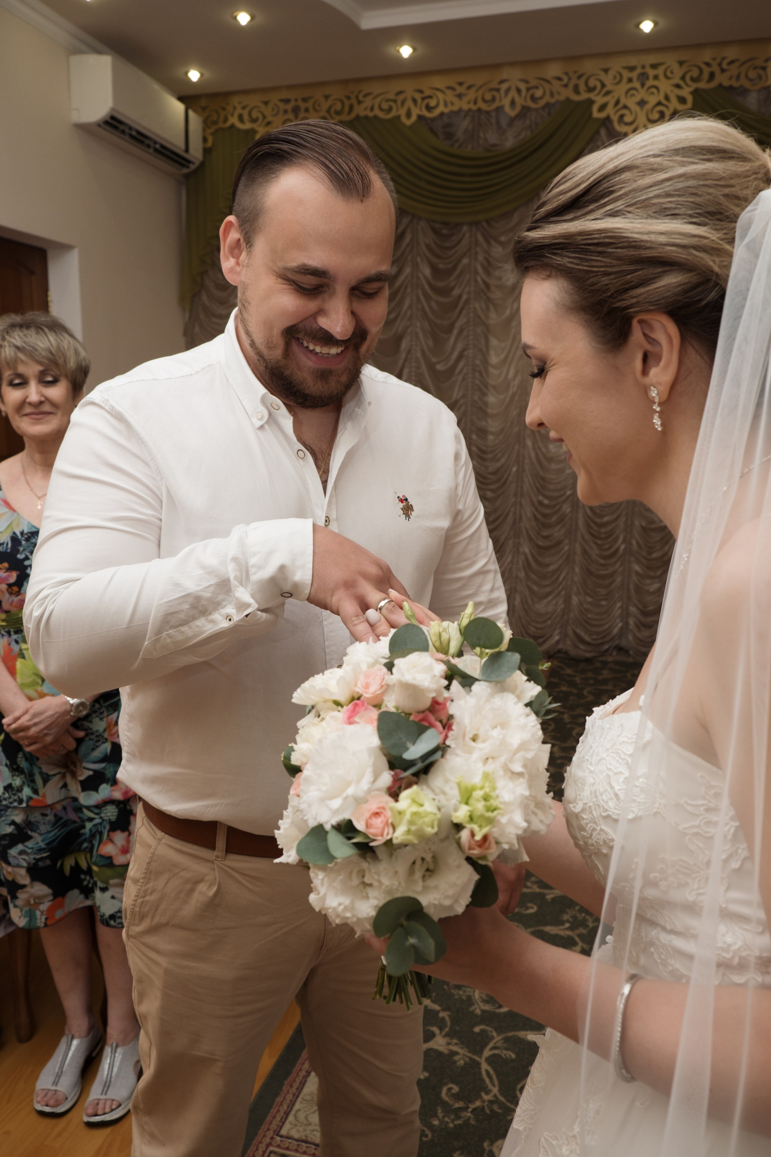 А+А (ЗАГС, Херсонес, Фиолент). Профессиональная фотосъемка в Крыму. Натуральные эмоции и живые кадры. Забронируйте дату прямо сейчас!