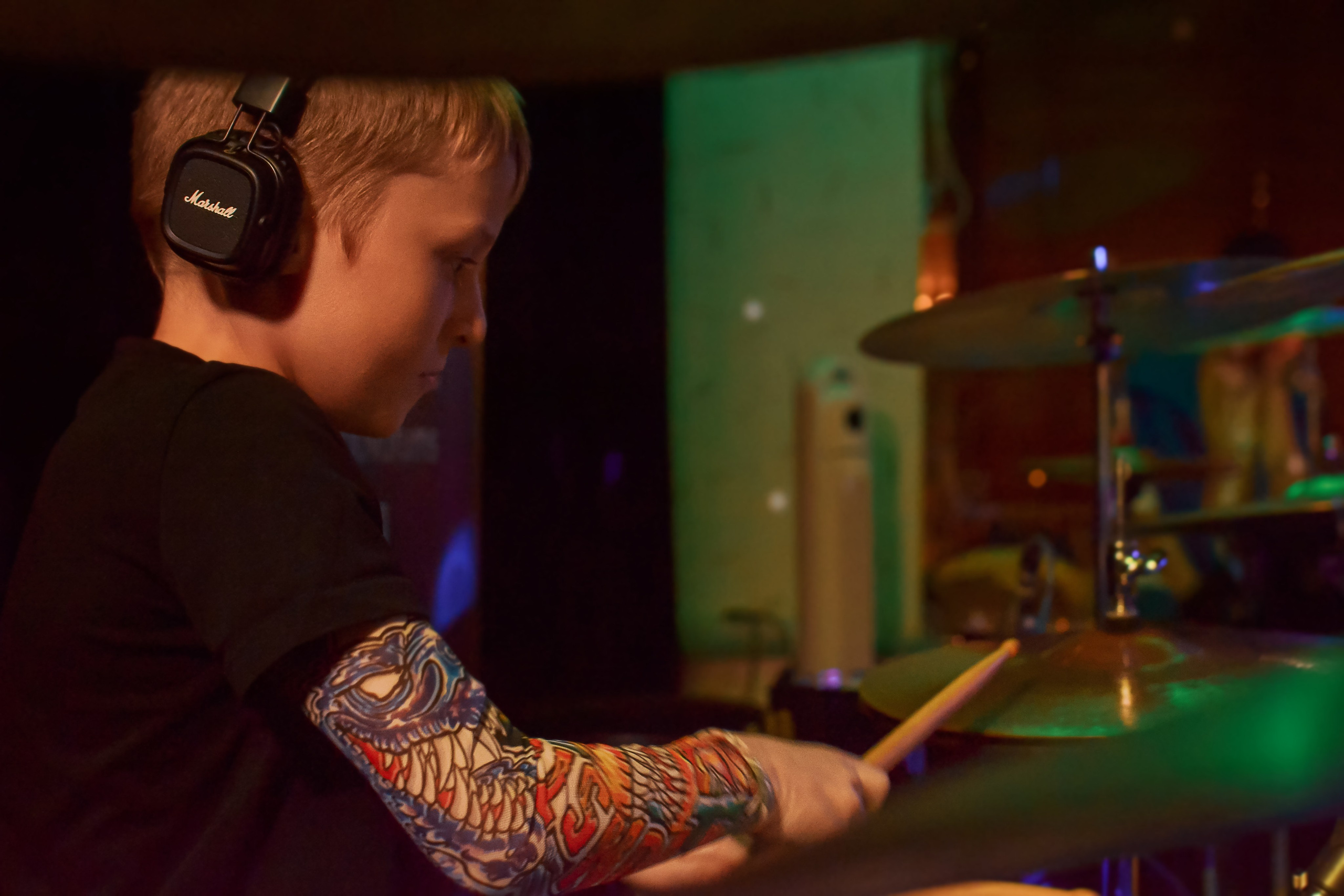 Корпоратив Dedov Drums, школы барабанов. Предметный и контентный фотограф в Москве и Зеленограде Анастасиевская