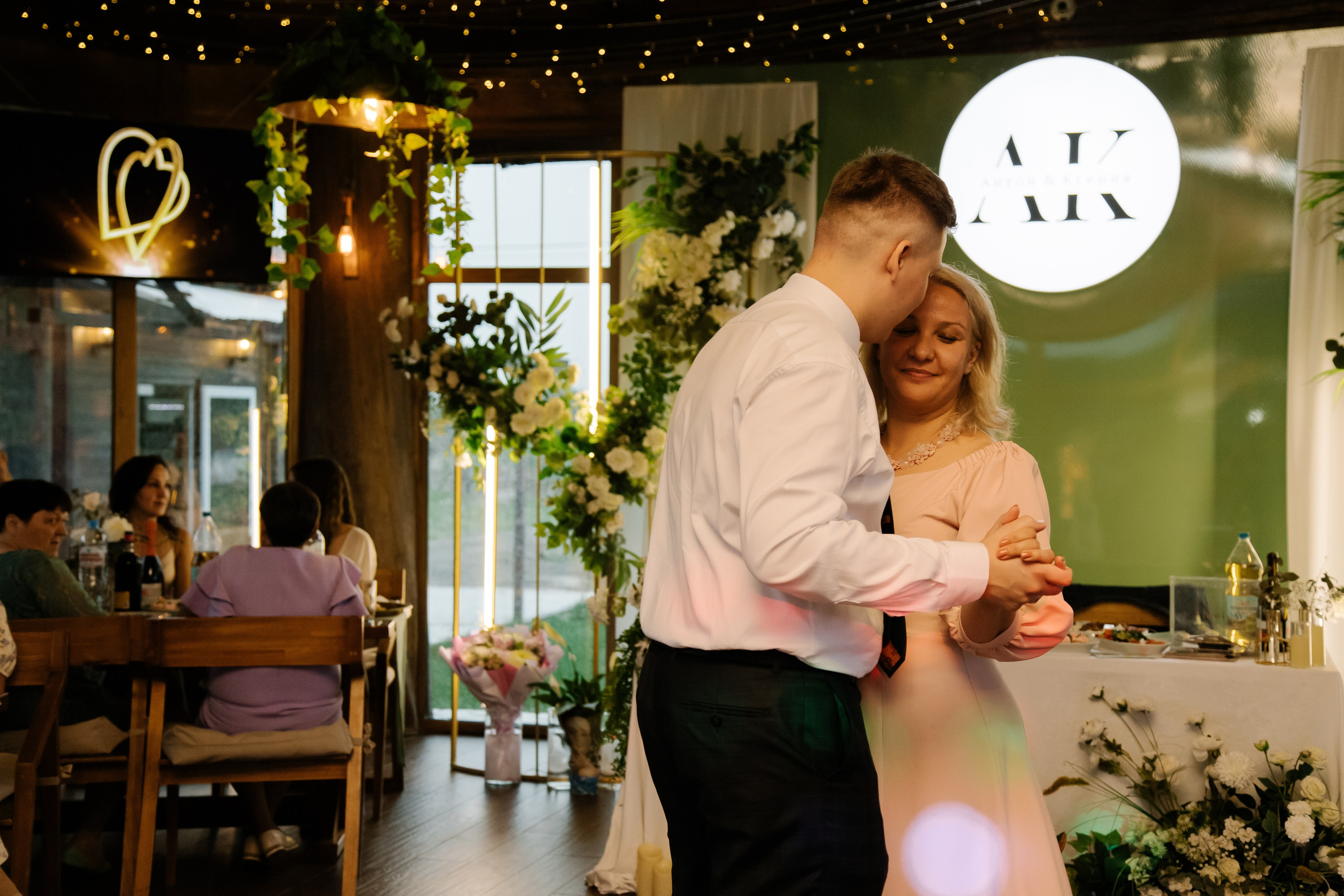 Море из счастливых слёз. Свадебный фотограф Челябинск Полина Чеботарь