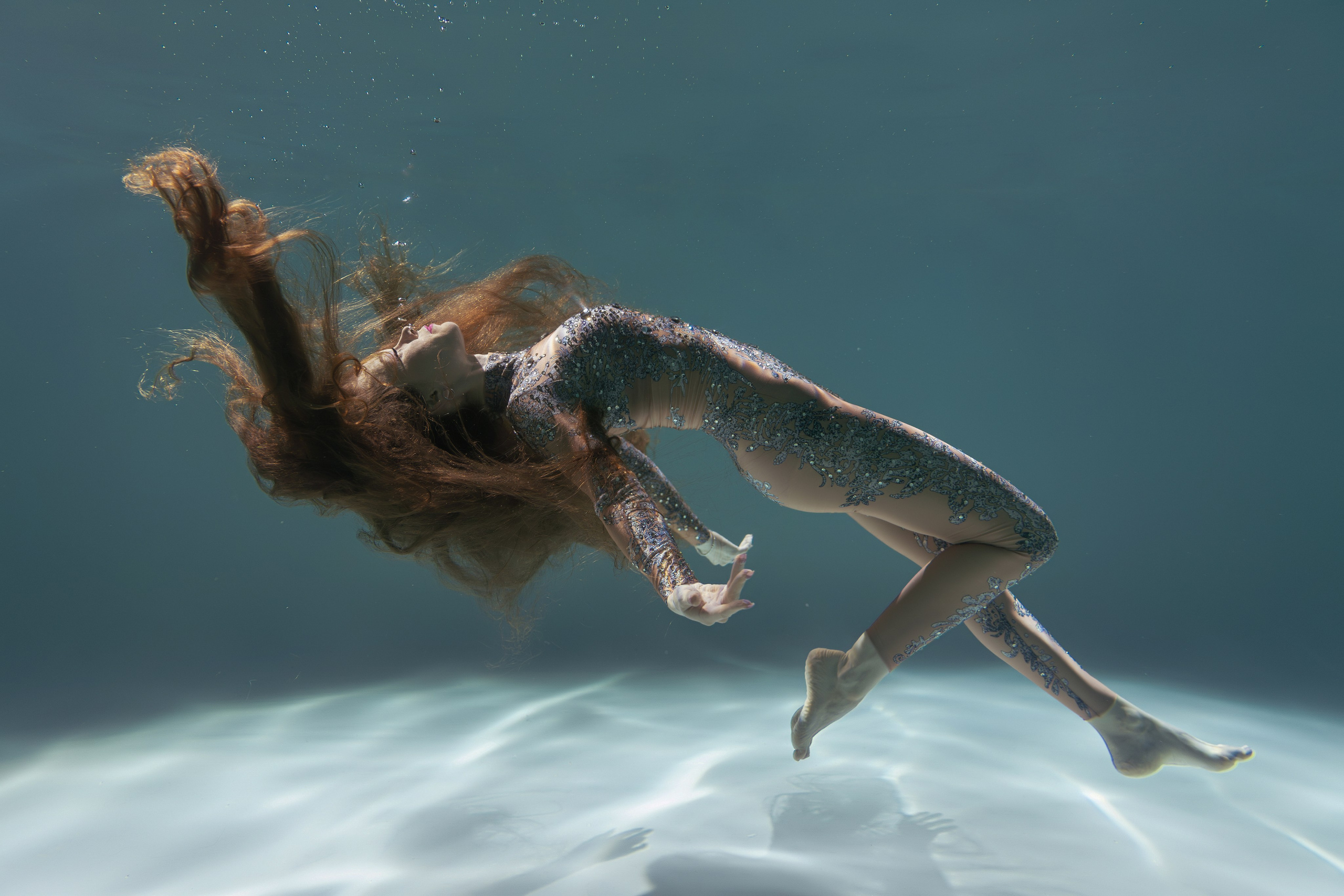 Фотосессия в студии подводной съемки | Надежда Воробьёва. Семейный и женский фотограф в Москве Надежда Воробьева