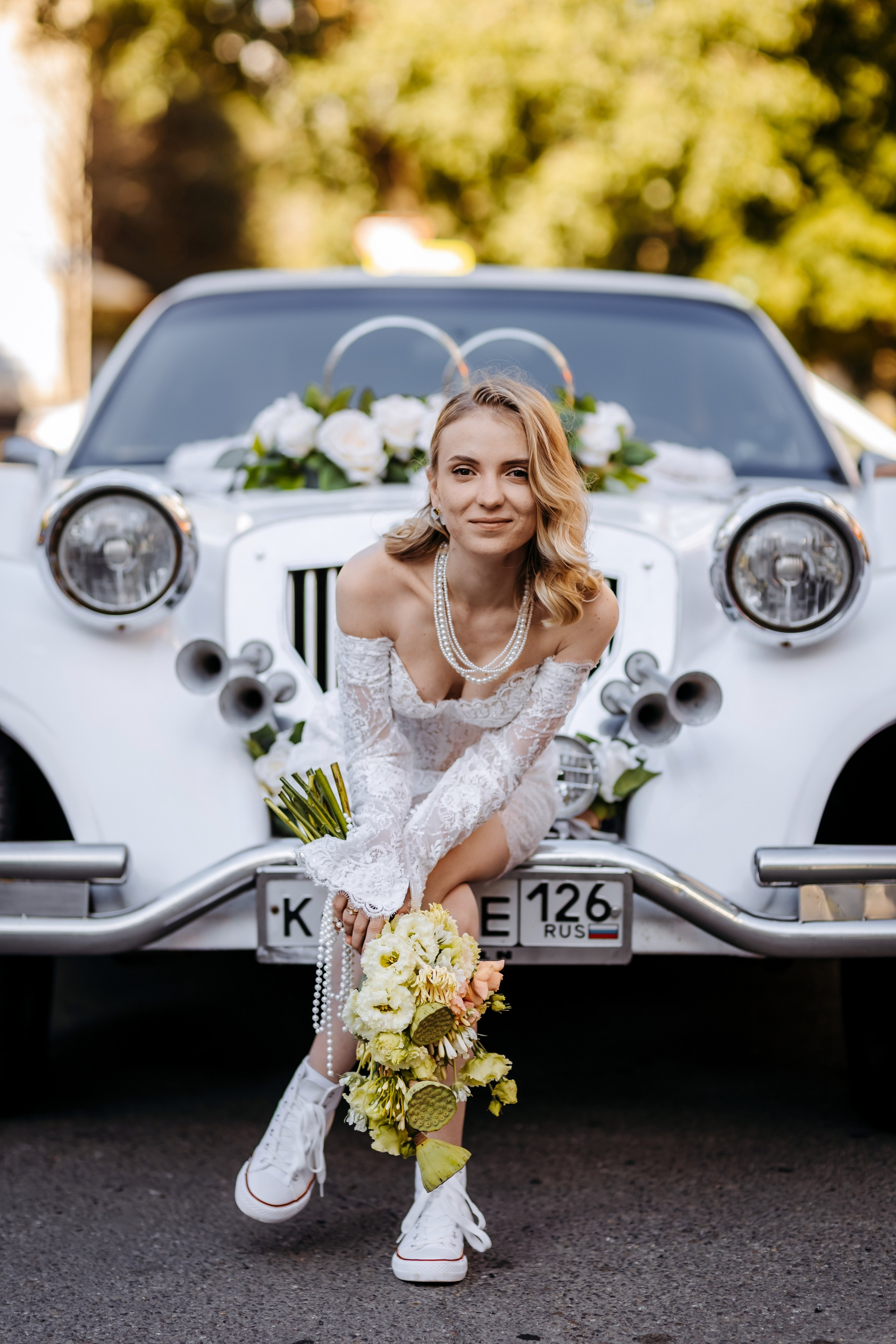 Невеста с улыбкой на лице