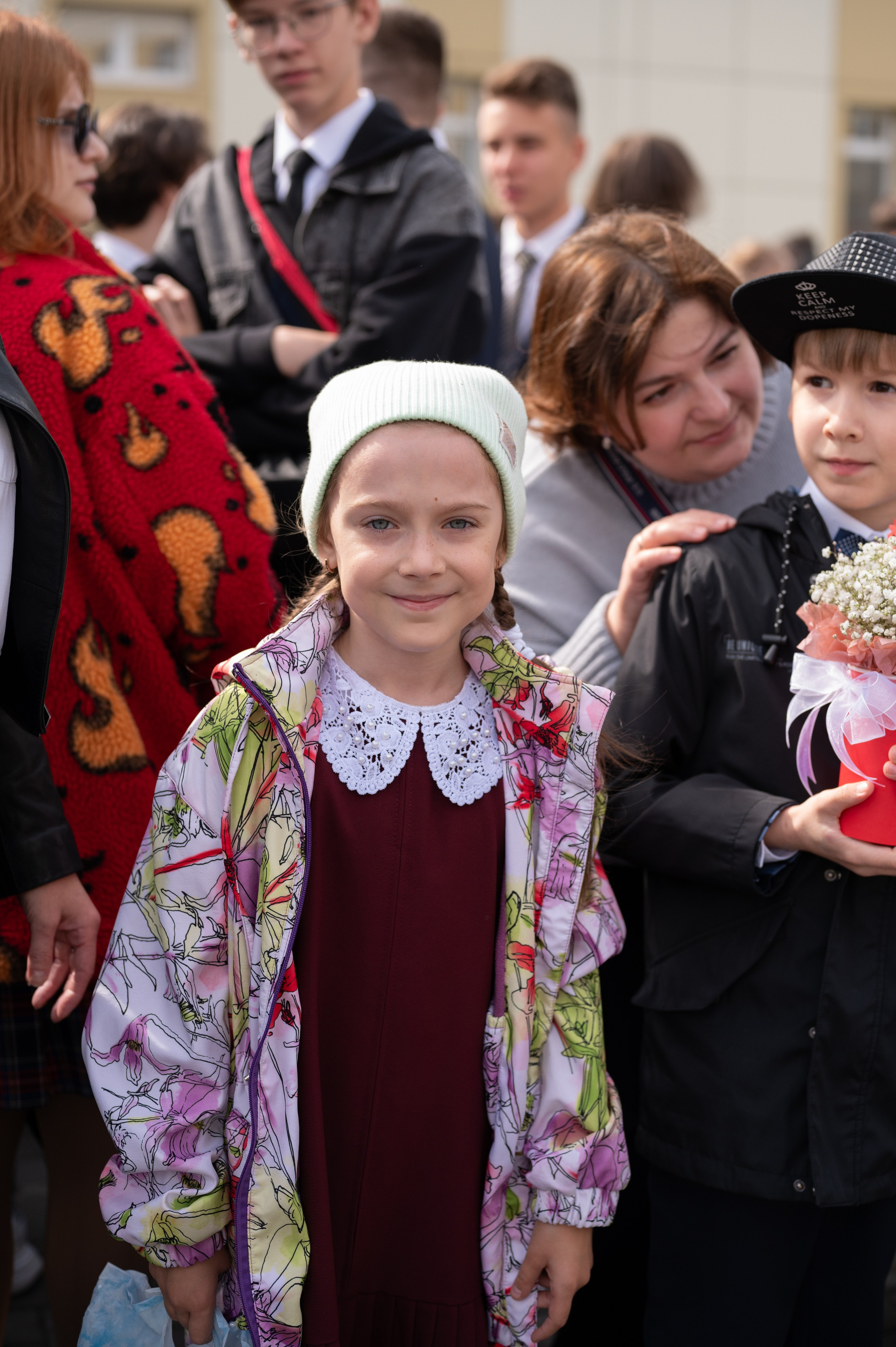 1 сентября 16 гимназия 2 класс (линейка + в классе+ на улице). Фотограф новорожденных, семейный детский в Тюмени Татьяна Морозова