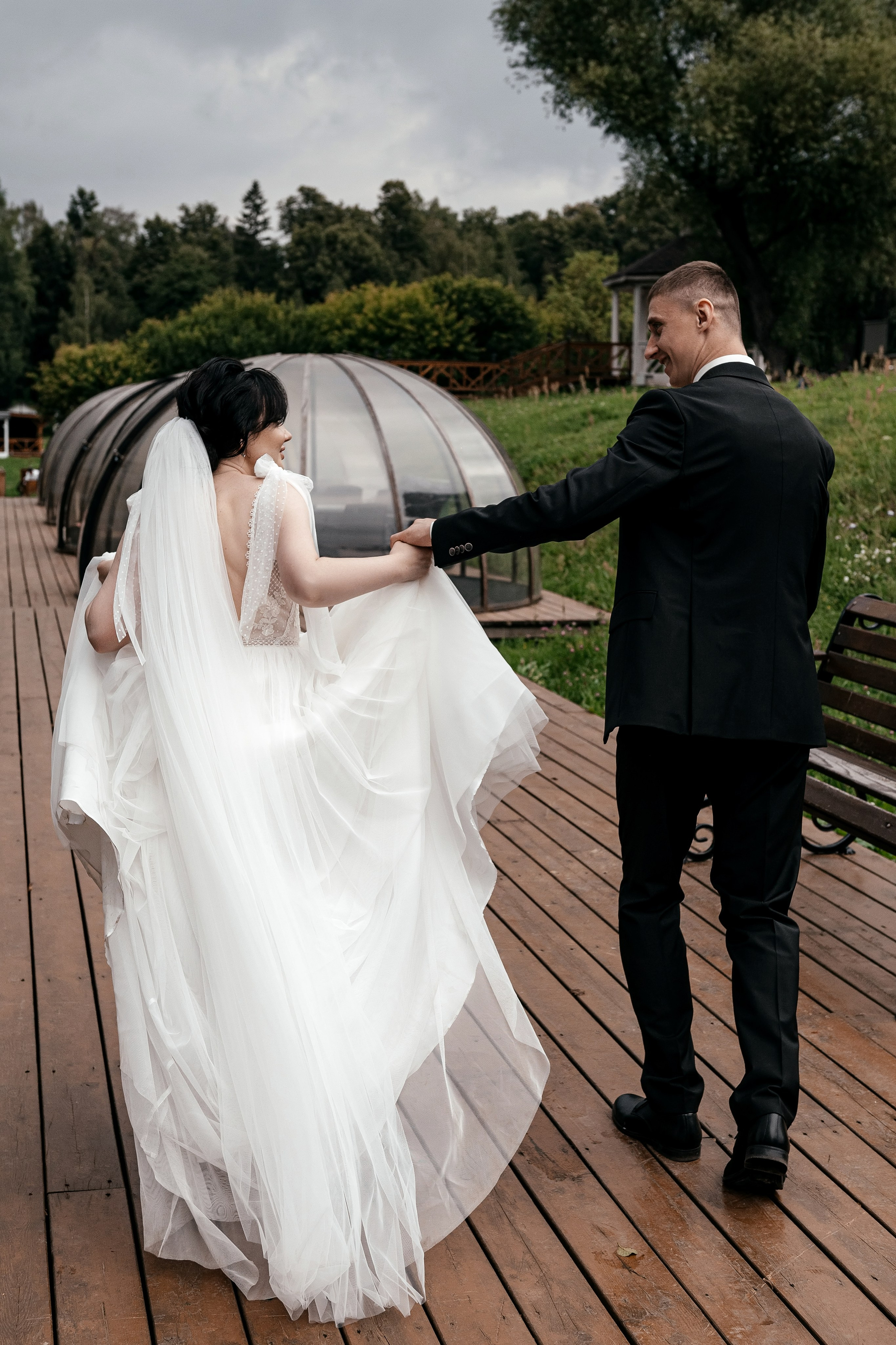 Свадьба с венчанием в Щелково. Прогулка в Гребнево, ресторан Кинза, отель Премиум. Свадебный и семейный фотограф Виктория Носачёва. Щелково, Москва и МО