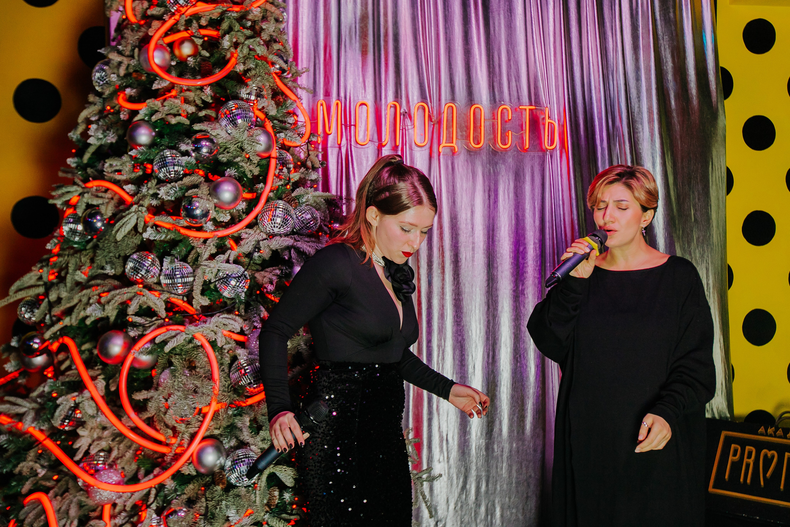 БАР МОЛОДОСТЬ. Репортажный и портретный фотограф в Екатеринбурге Гизатуллин Марат