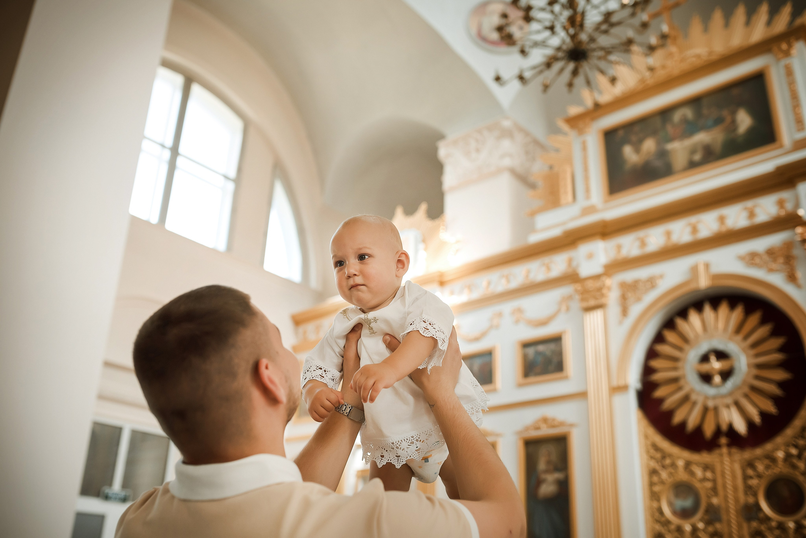 Крещение Дмитрияв Храме Иоанна Крондштатского. Семейный фотограф в Ростове-на-Дону Татьяна Литвинова