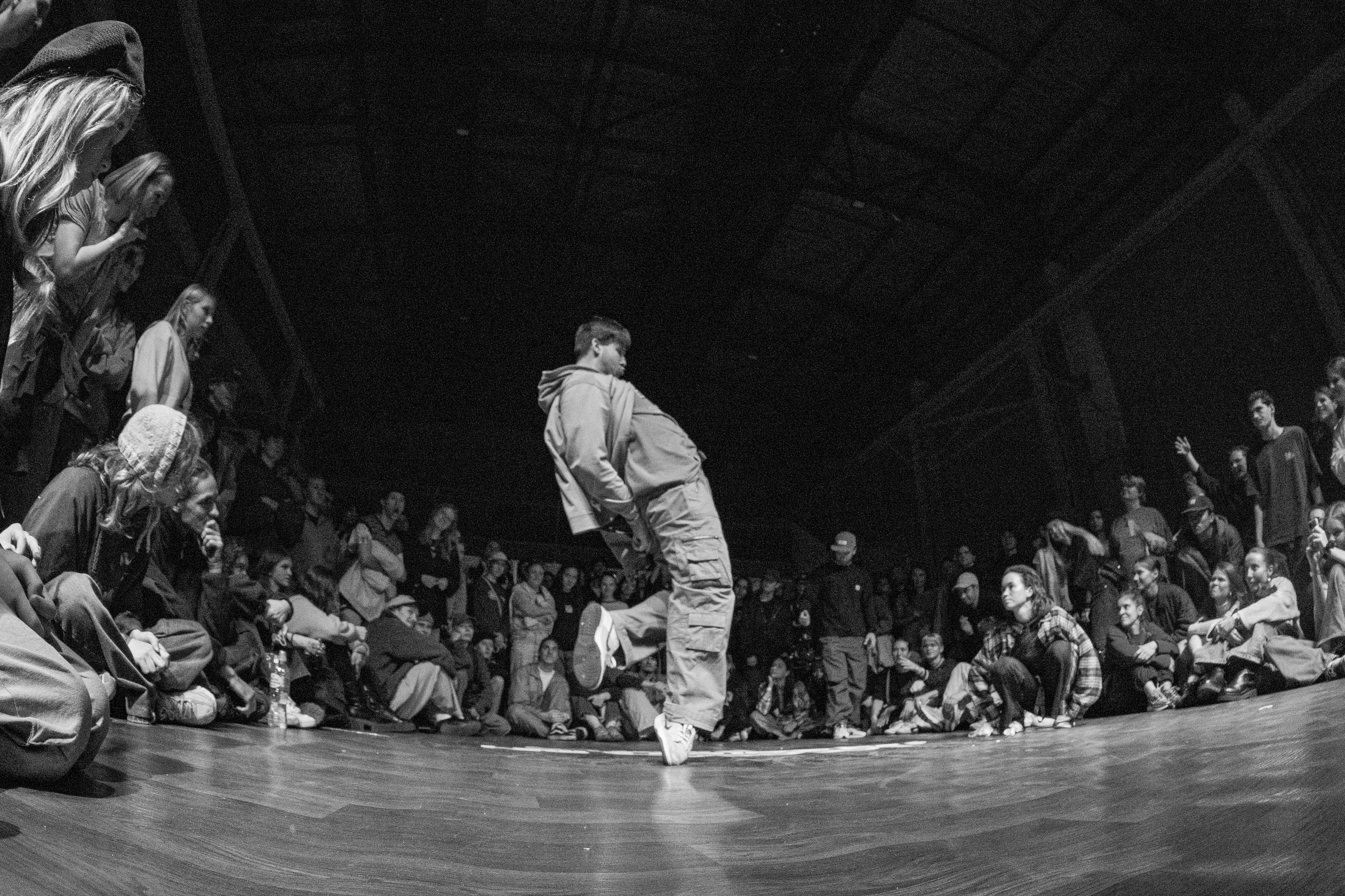 LORDS OF THE UNDERGROUND 27/10/25 (@youlovebu). Соня бу тебя сфоткала