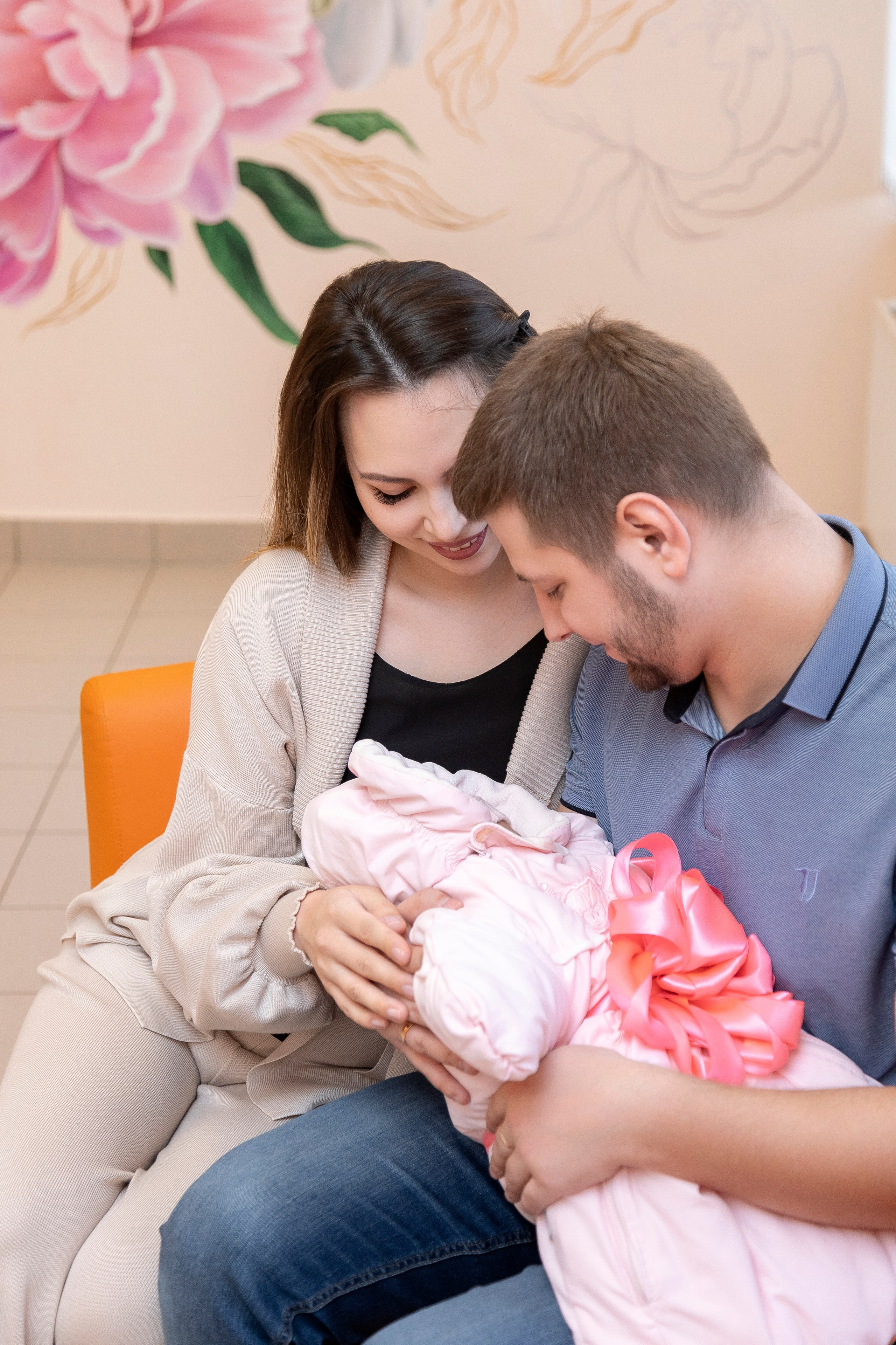 Выписка из роддома. Семейный фотограф в Сургуте Тимершина Мария