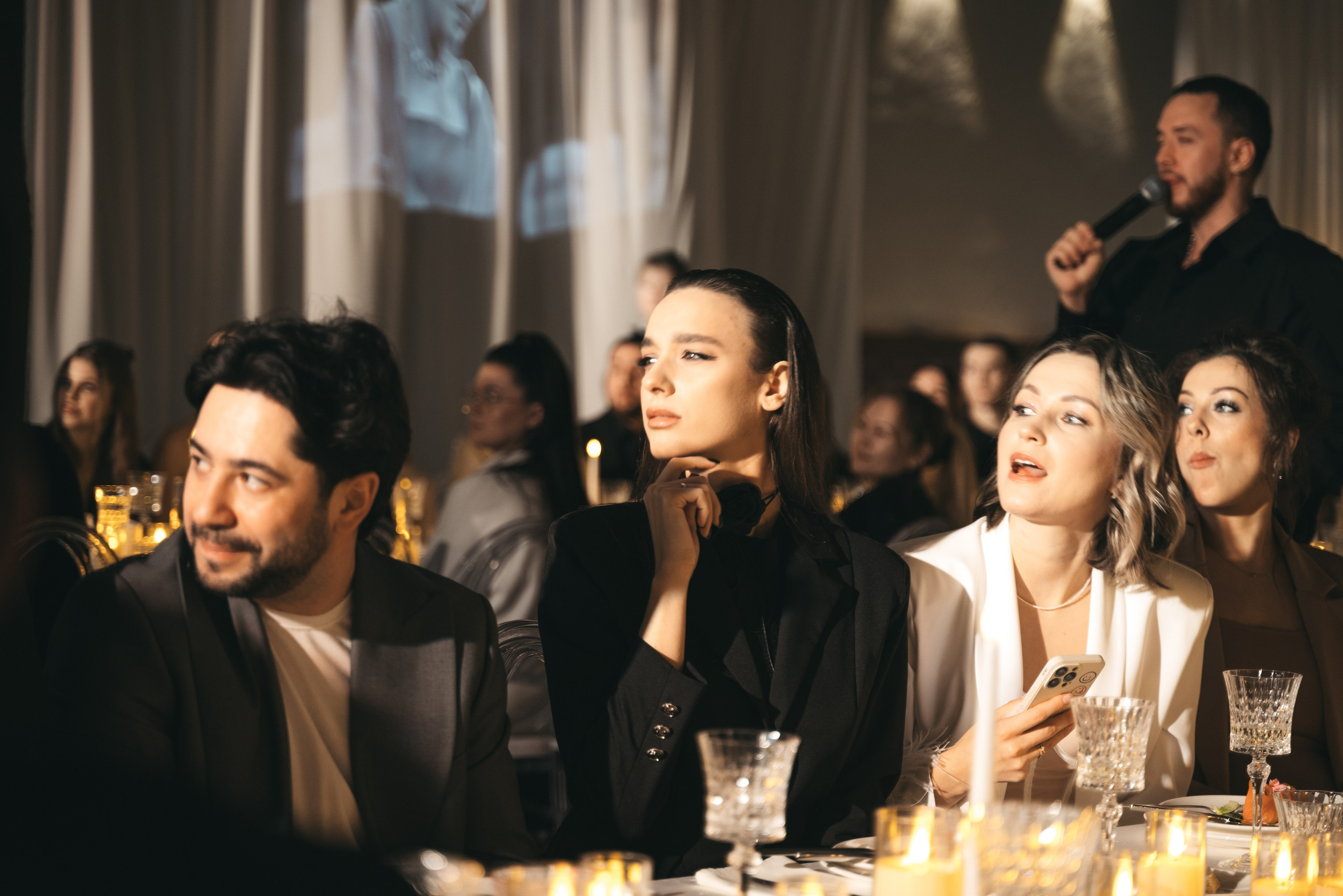 WhiteRoom Pre-wedding. Репортажный и свадебный фотограф в Сургуте