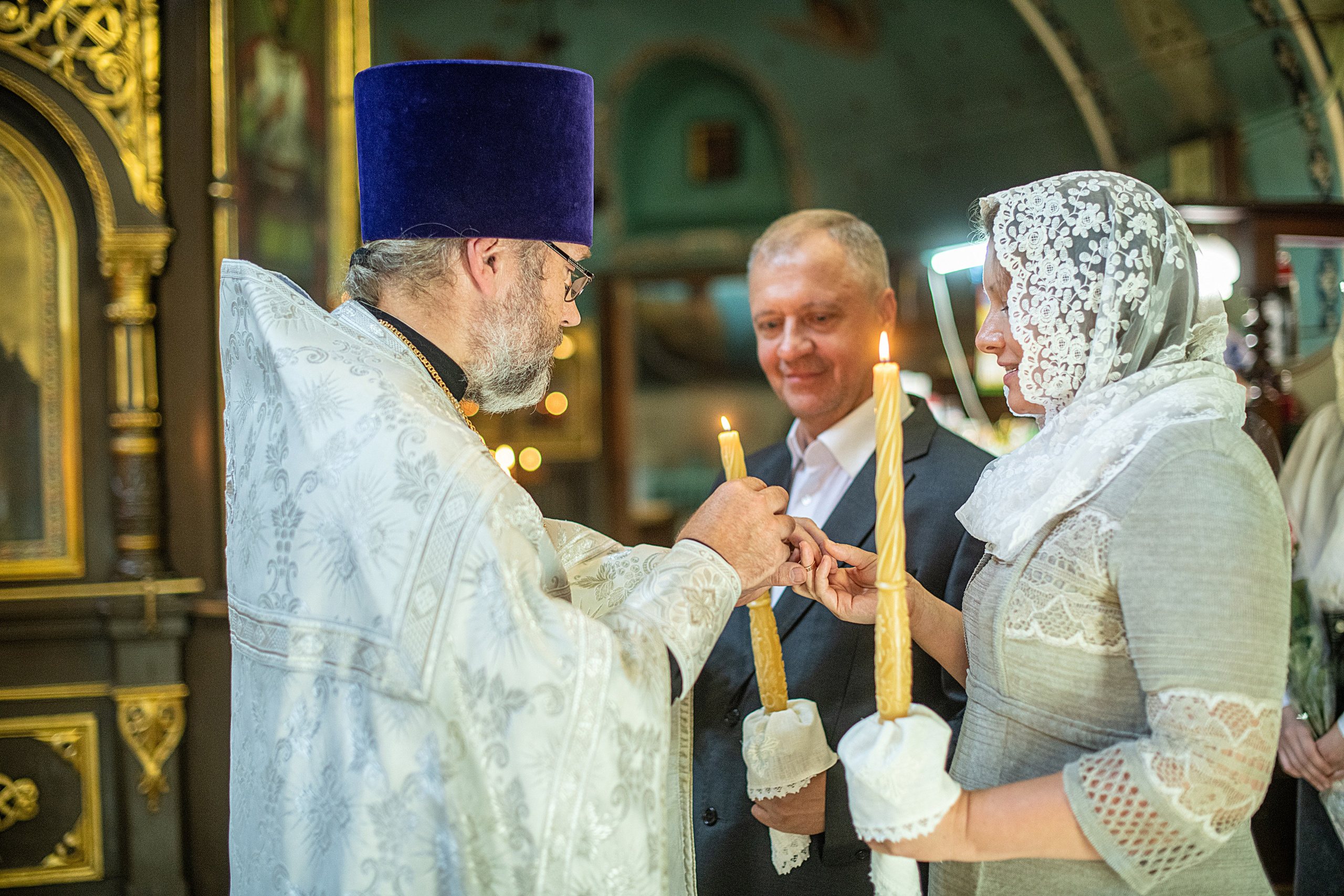 Венчание Натальи и Виктора в Храме Адриана и Натальи в Бабушкине. Фотограф Крещения и Венчания в Москве и МО