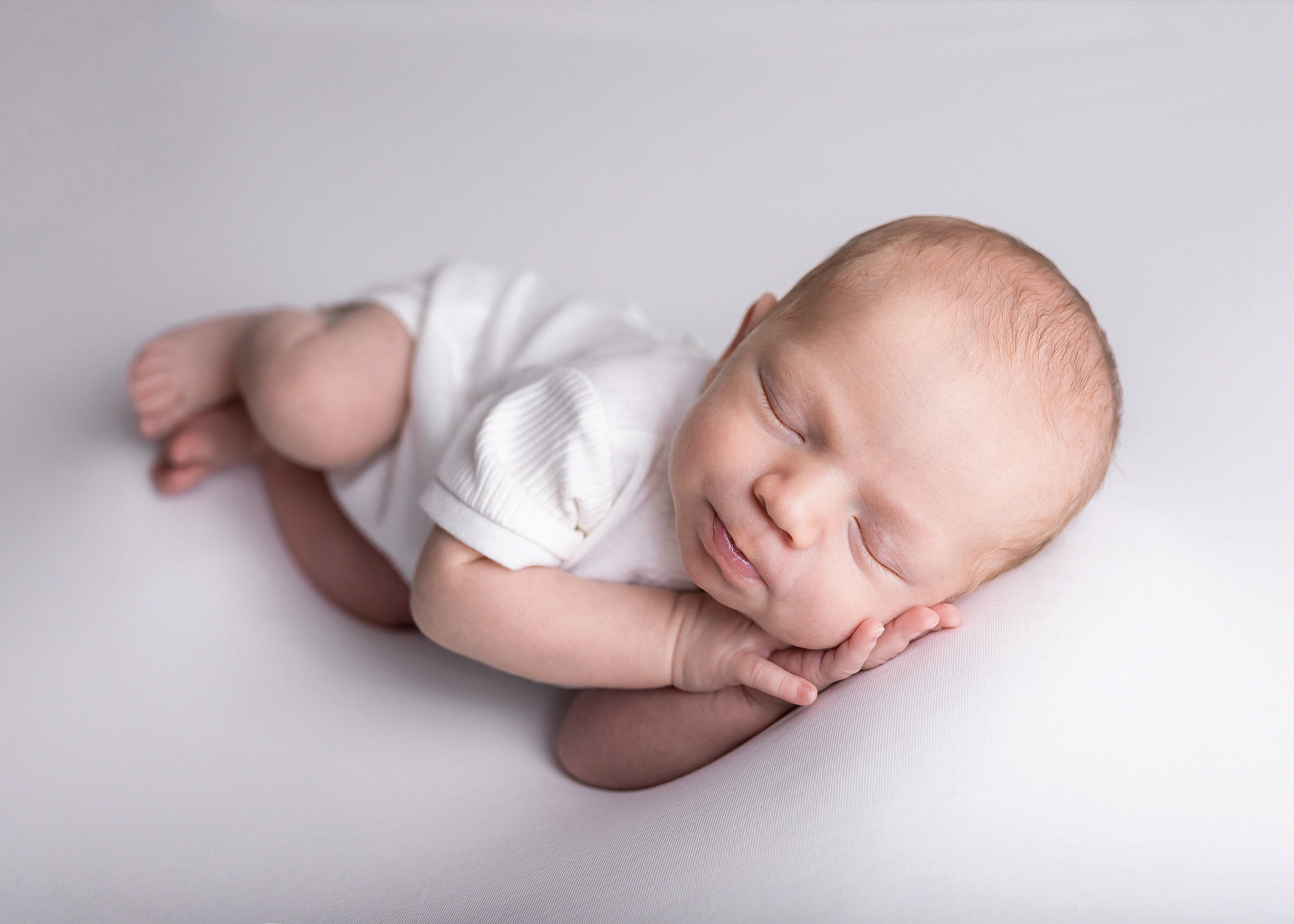 Newborn. Фотограф новорожденных в Тюмени