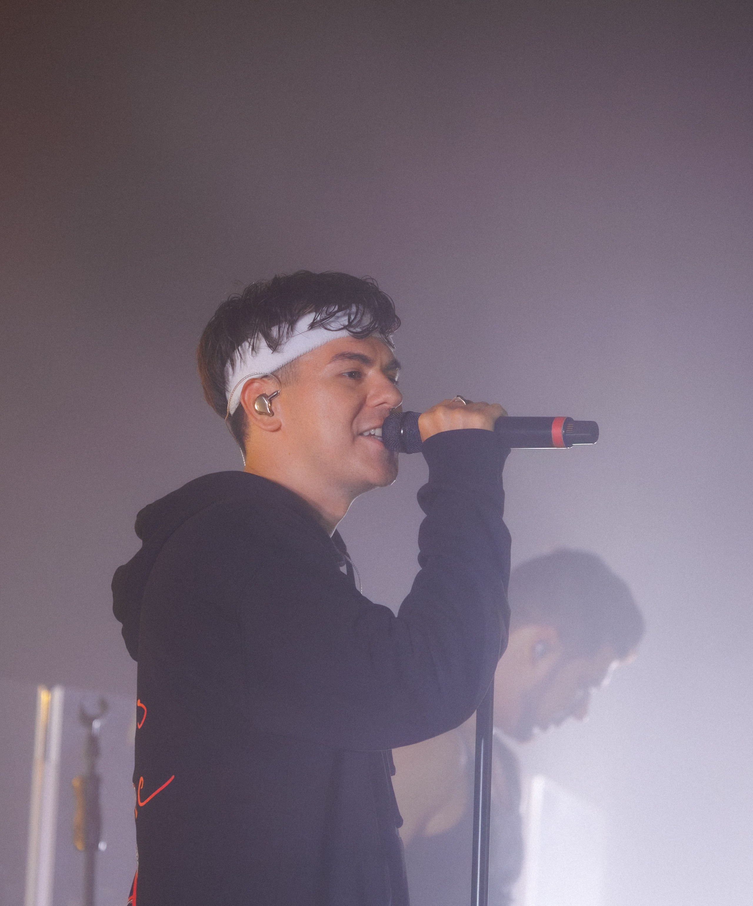 Фотоотчёт и репортаж с концерта группы GAYAZOV$ BROTHER$. Красильников Евгений — профессиональный фотограф в Ростове-на-Дону