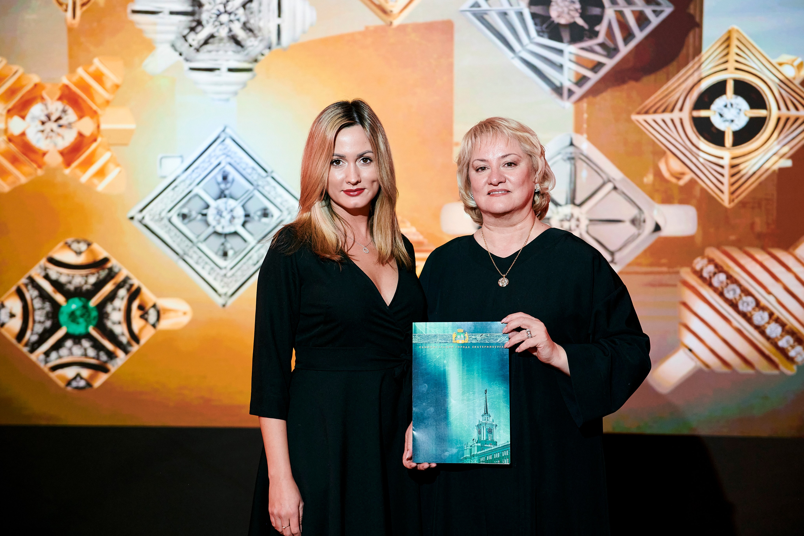 Ювелирный дом Ринго «Драгоценная история Урала». Фотограф Постольник Дарья