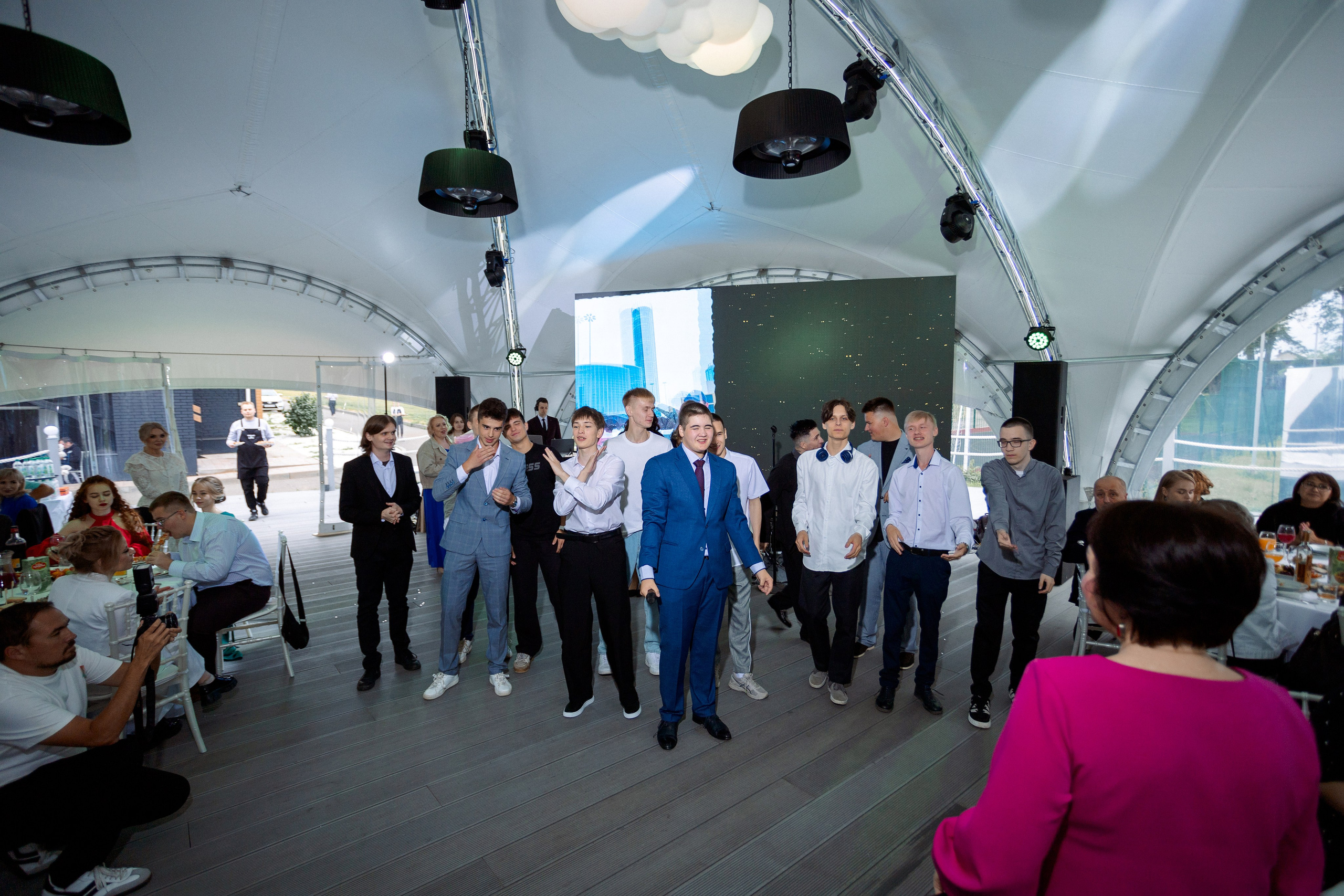 ВЫПУСКНОЙ: Волки-Липки. Все фото. Профессиональный фотограф в Ижевске Леша Петров