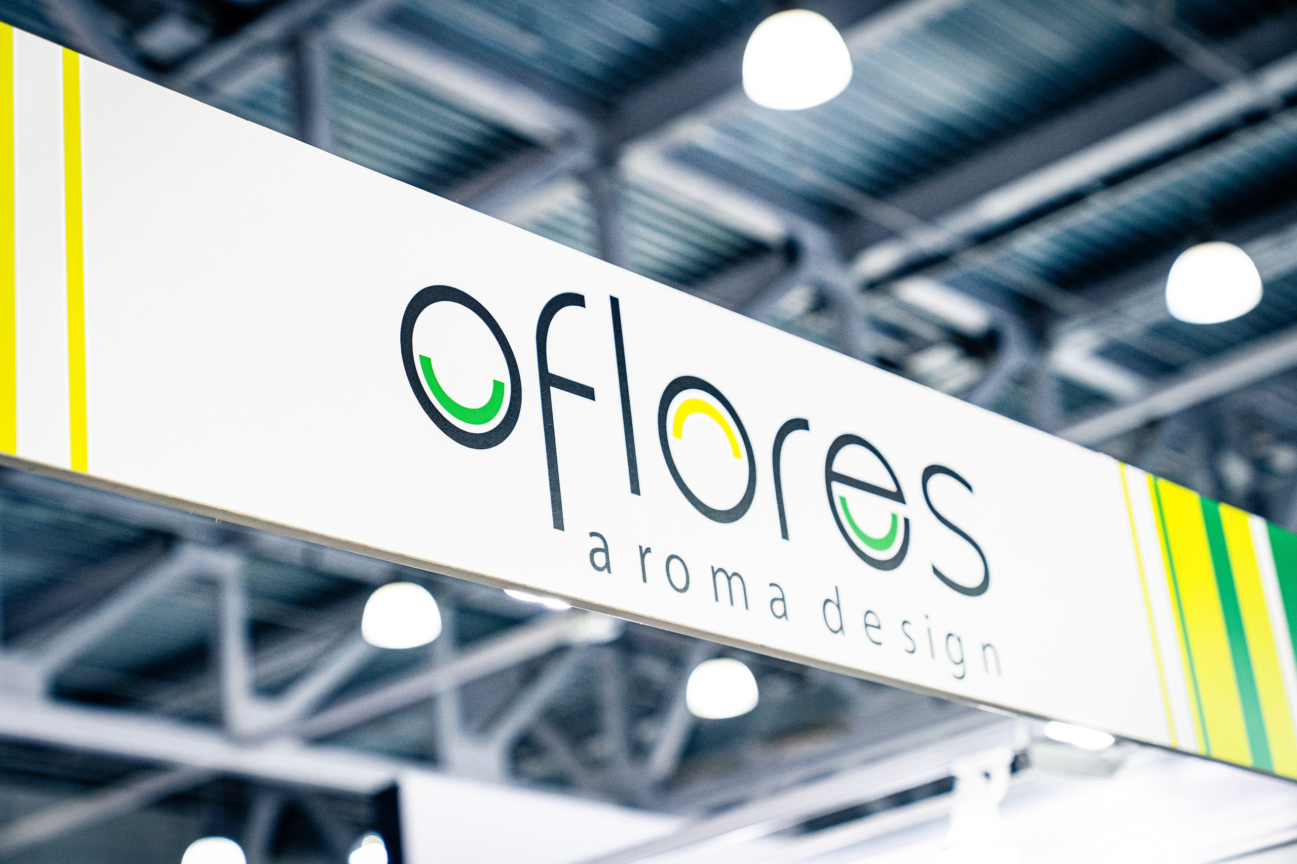 Oflores на выставке InterCHARM 2025. Фотограф Владимир Бакарюк