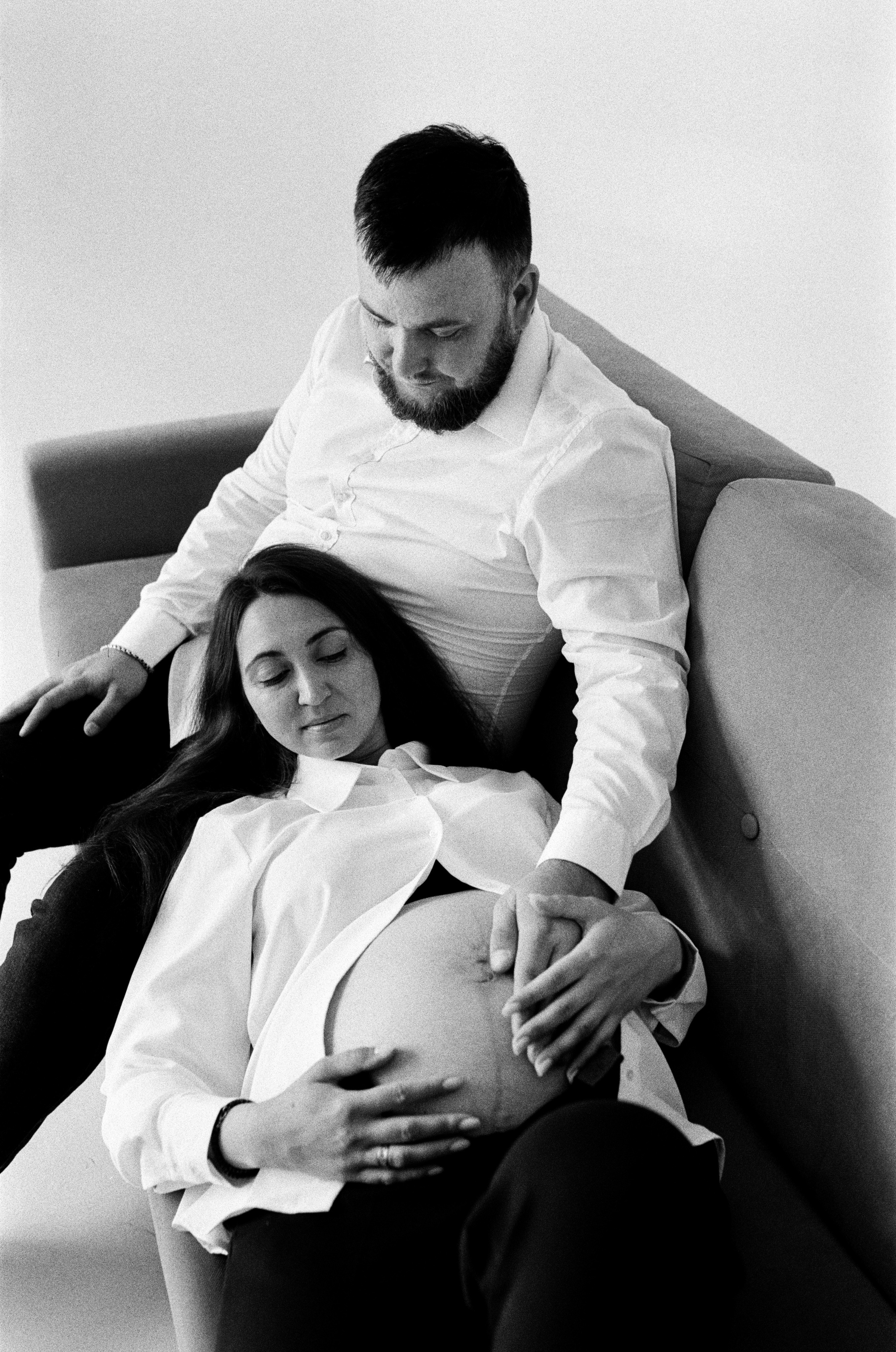 Елена и Герман. Съёмка беременности в студии. Настя Оленченко, портретный/семейный фотограф на цифру и плёнку Москва