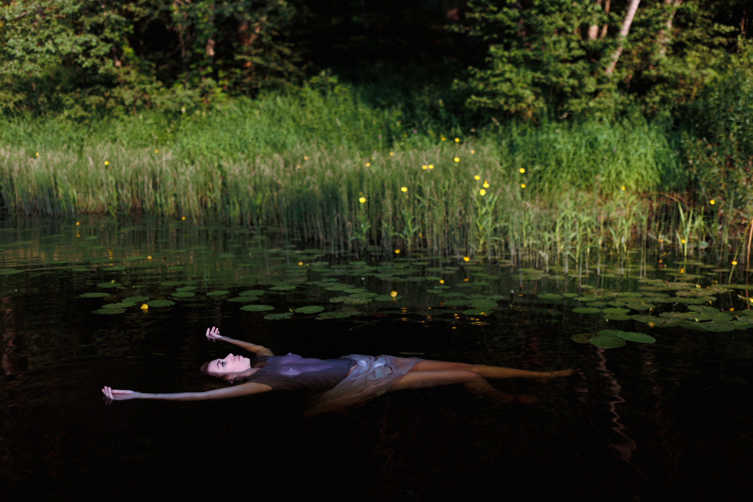 Магия воды. Настя Оленченко, портретный/семейный фотограф на цифру и плёнку Москва